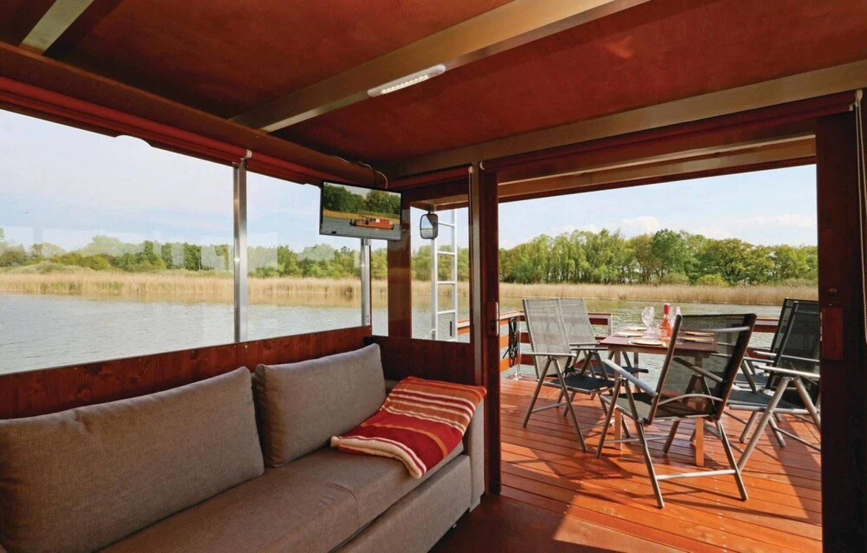 Amazing Ship/boat in Radewege With 2 Bedrooms