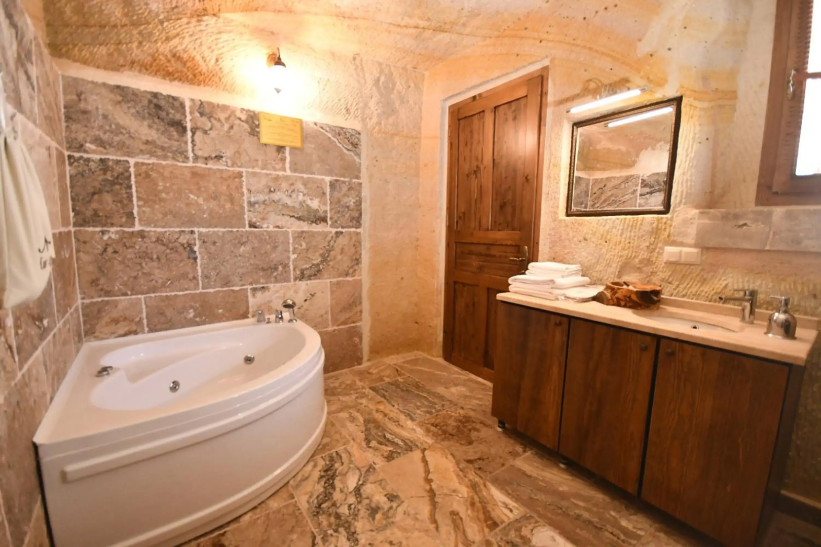 Nostalji Cave Suit Hotel