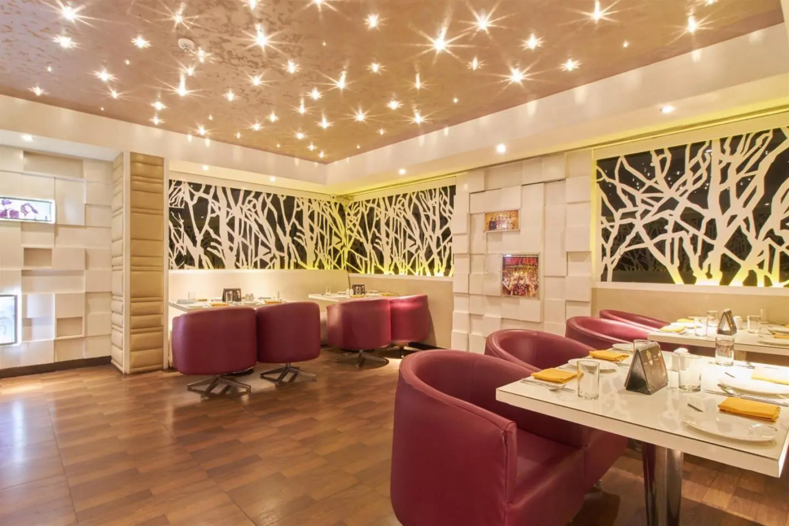 The Crown - IHCL SeleQtions