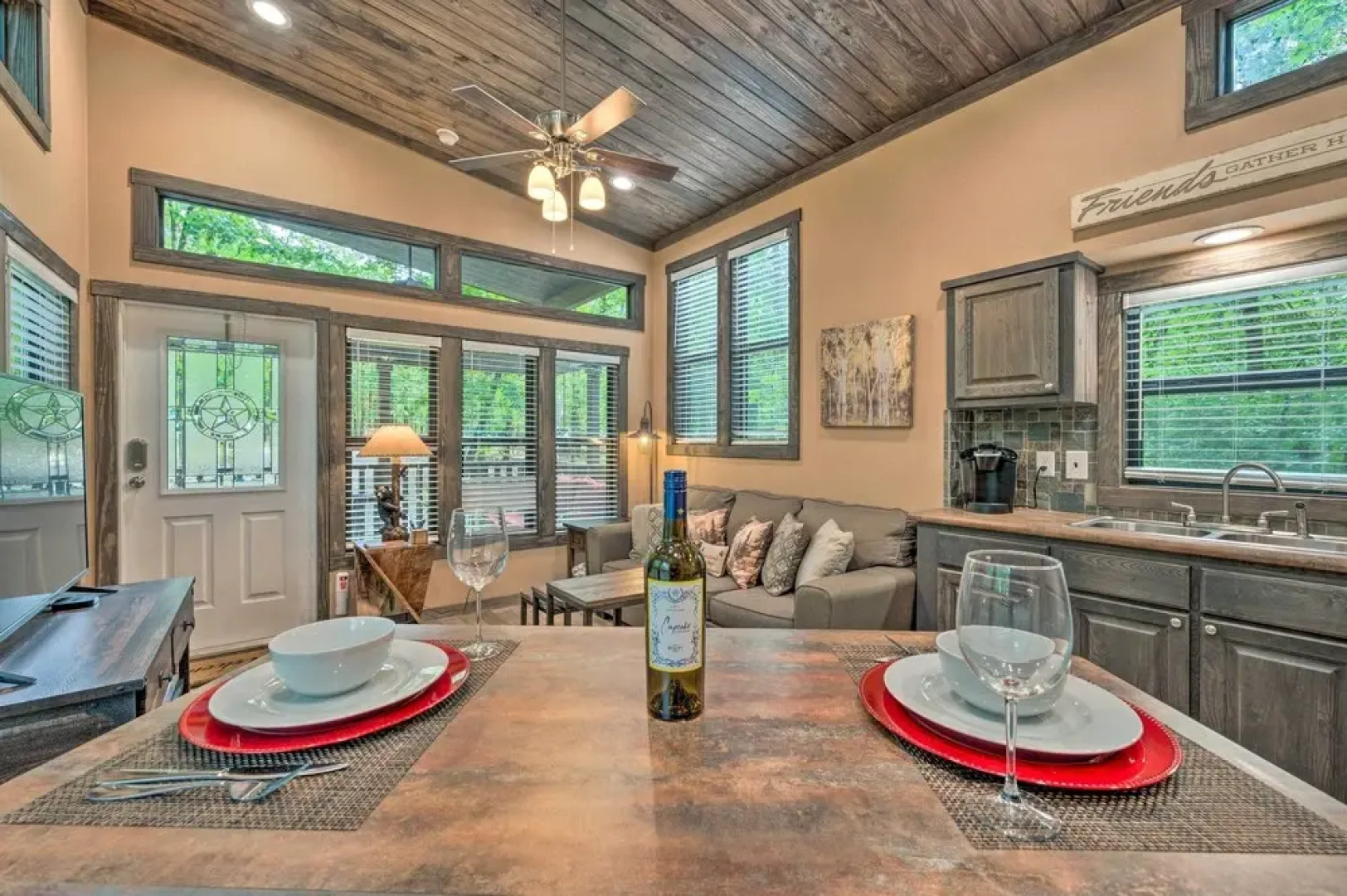 Broken Bow Tiny Home w/ Fire Pit: 4 Miles to Lake!