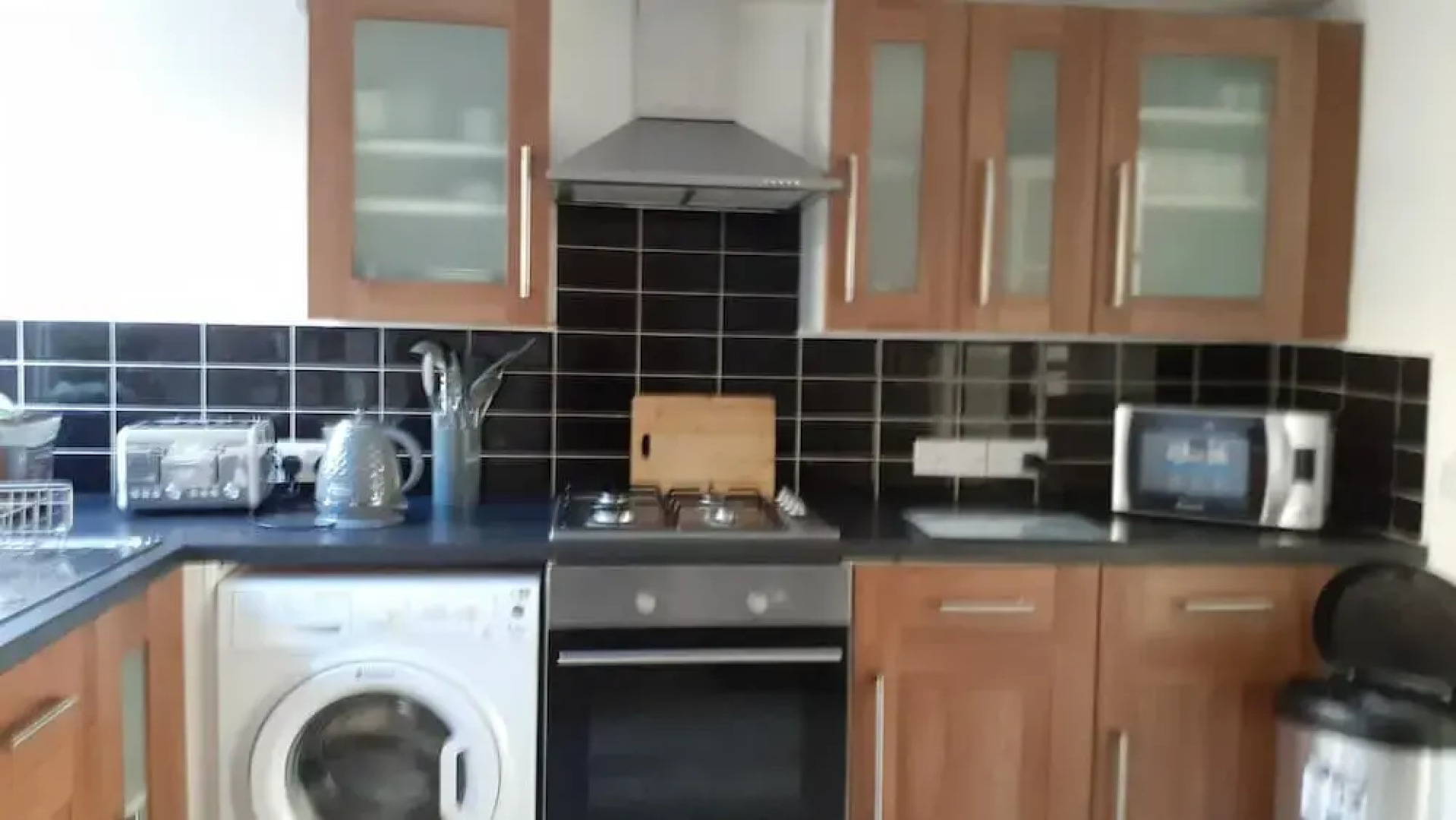 Lovely 3-bed House in Bridgend 7min From Porthcawl