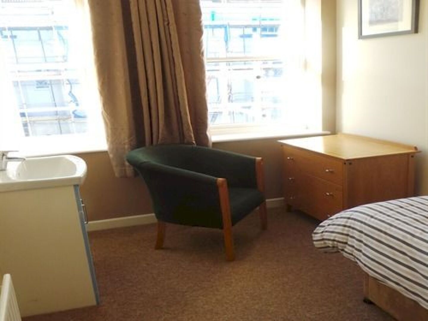 Sterling House Hotel