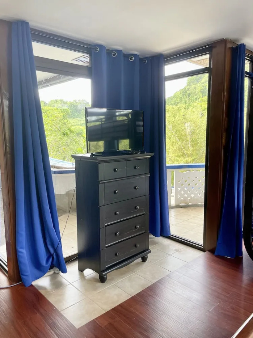 Captivating 1-bed House in Koror