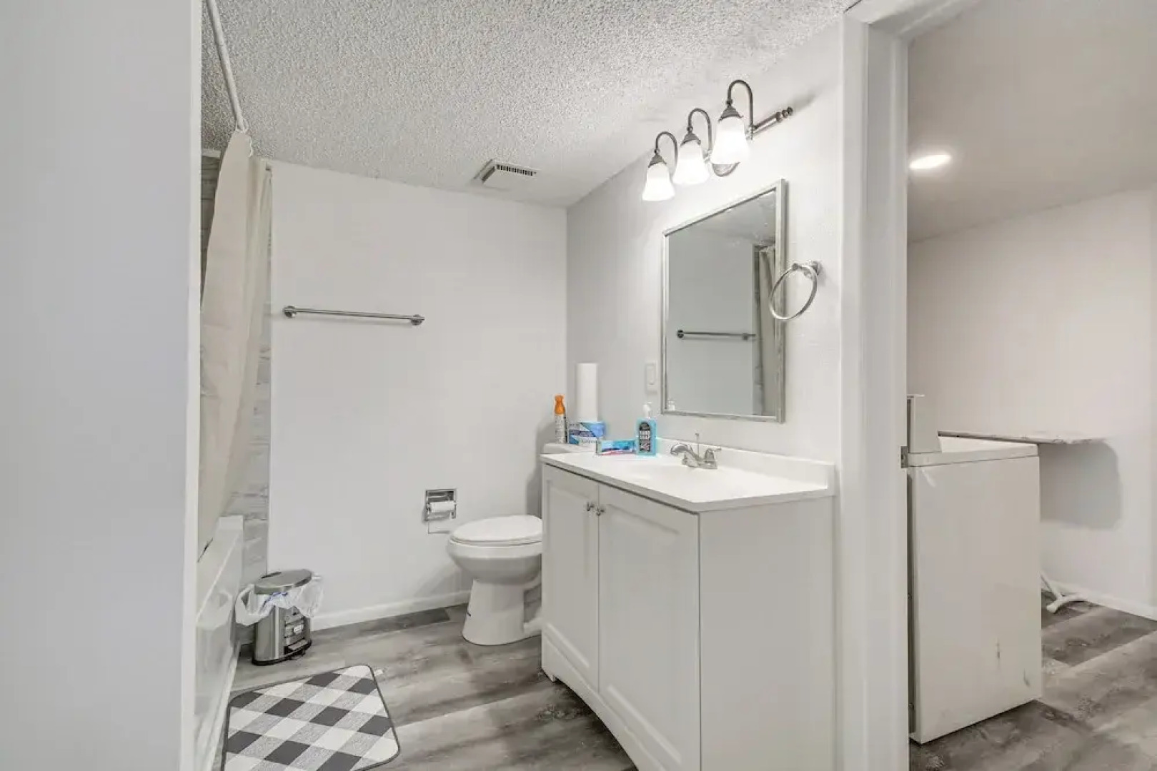 Fountain Hills Home w/ 2 Decks & Mountain Views!