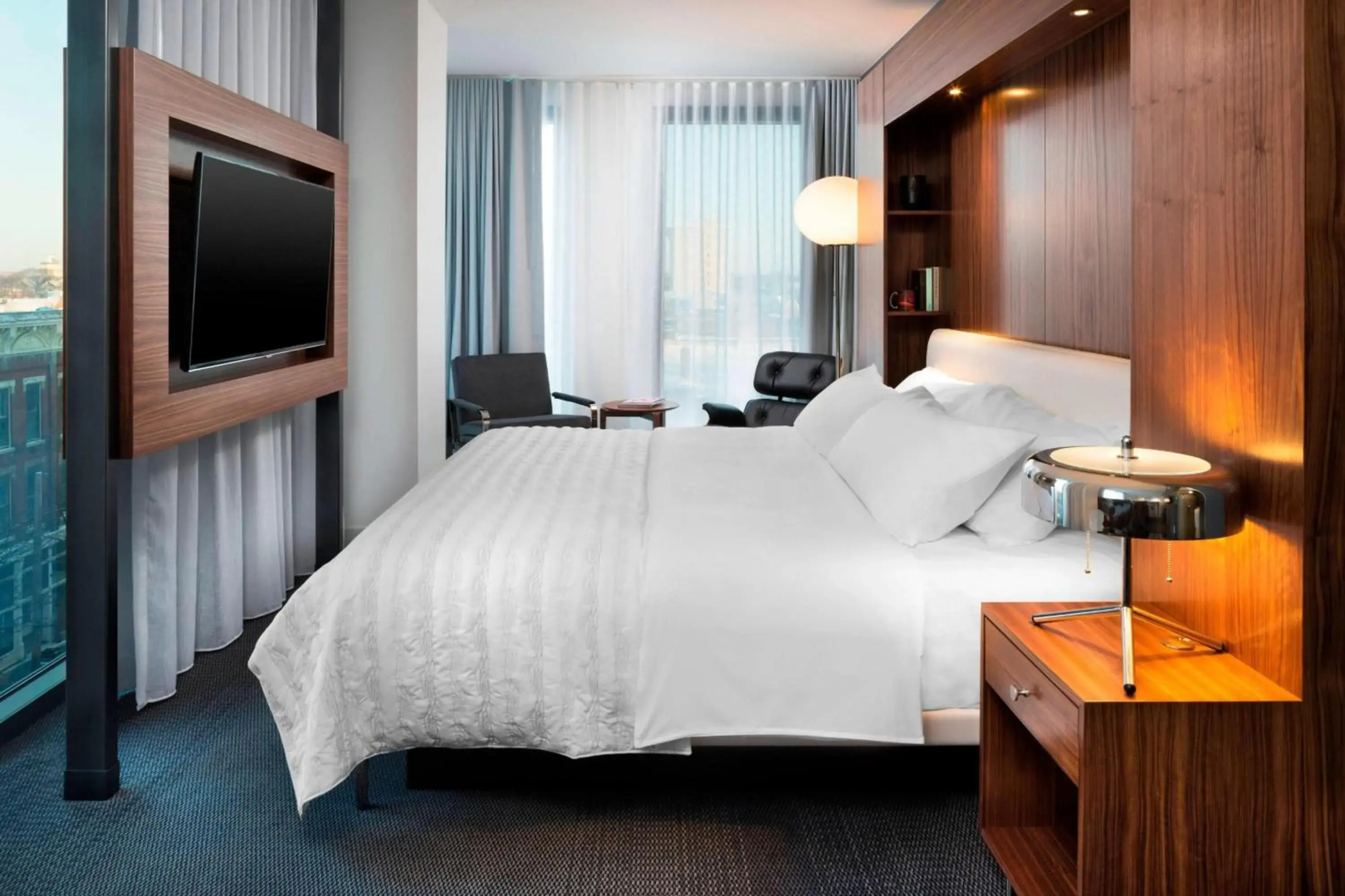 Le Méridien Columbus, The Joseph