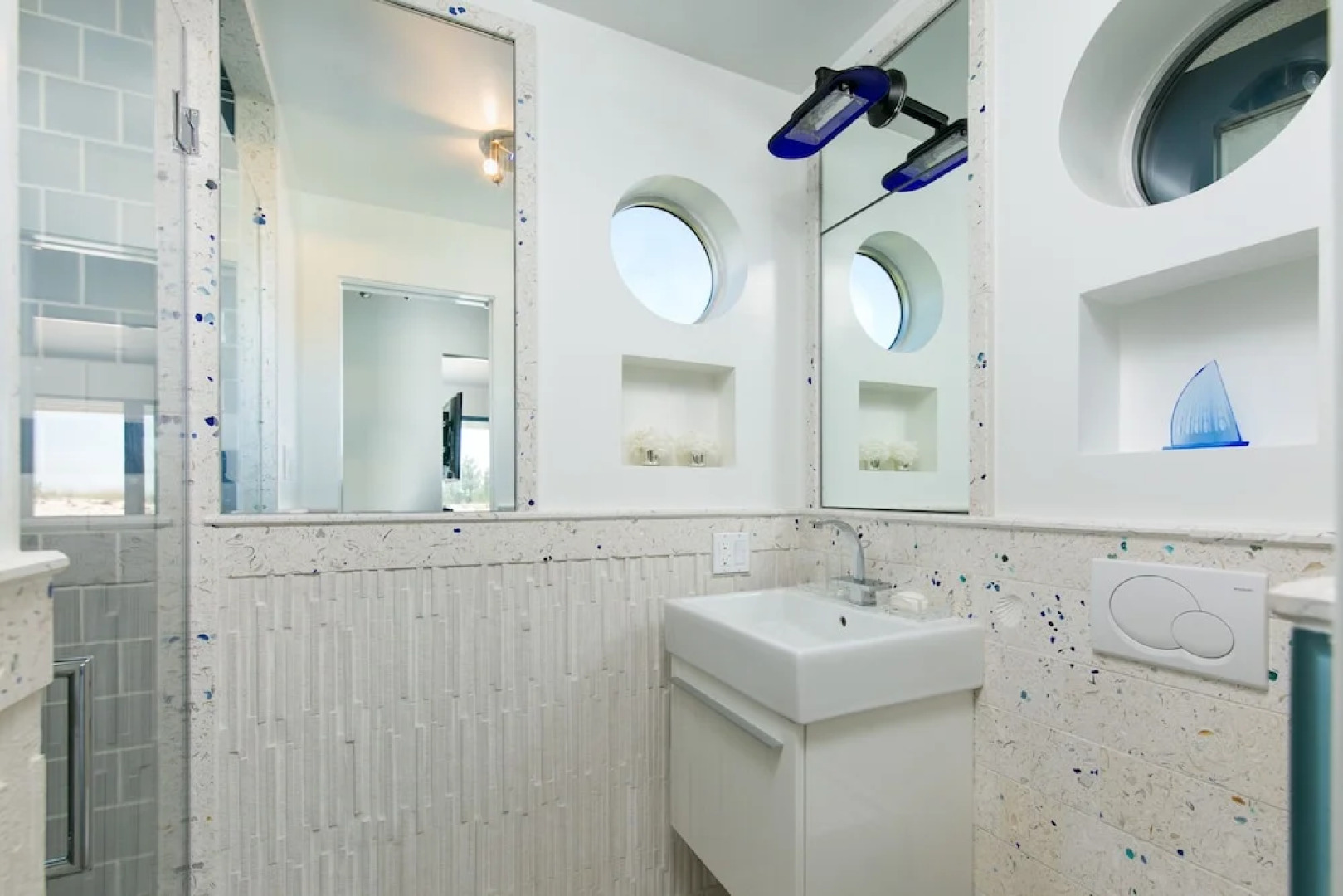 Breathtaking 2 Bedroom Westhampton Beach House Apts