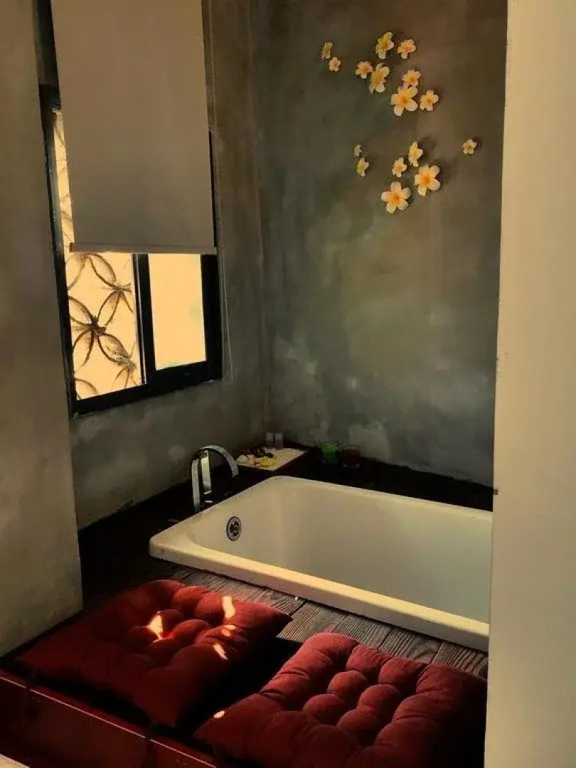 Spring Wind Traditional Inn