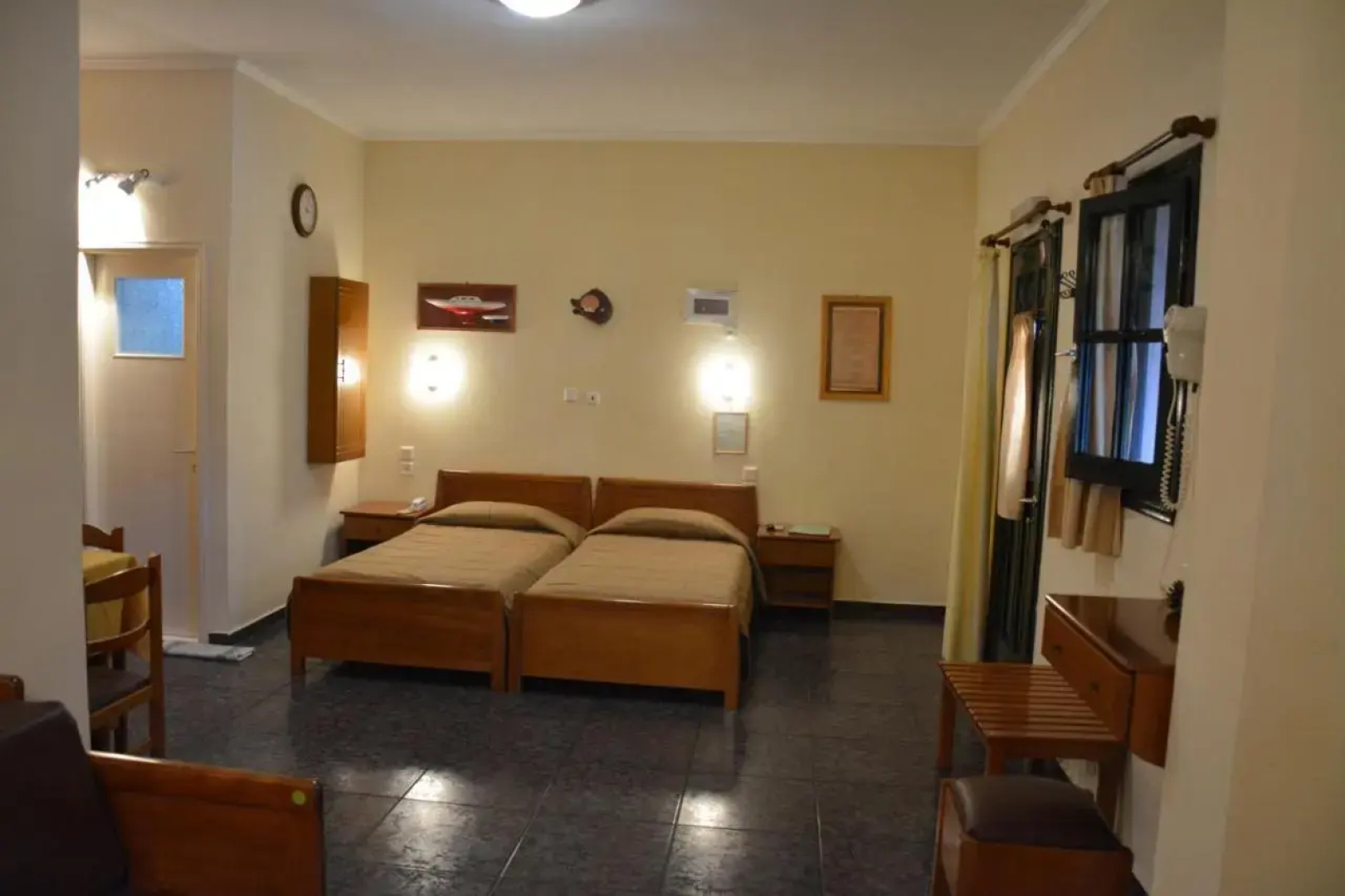 Aristotelis Apartments