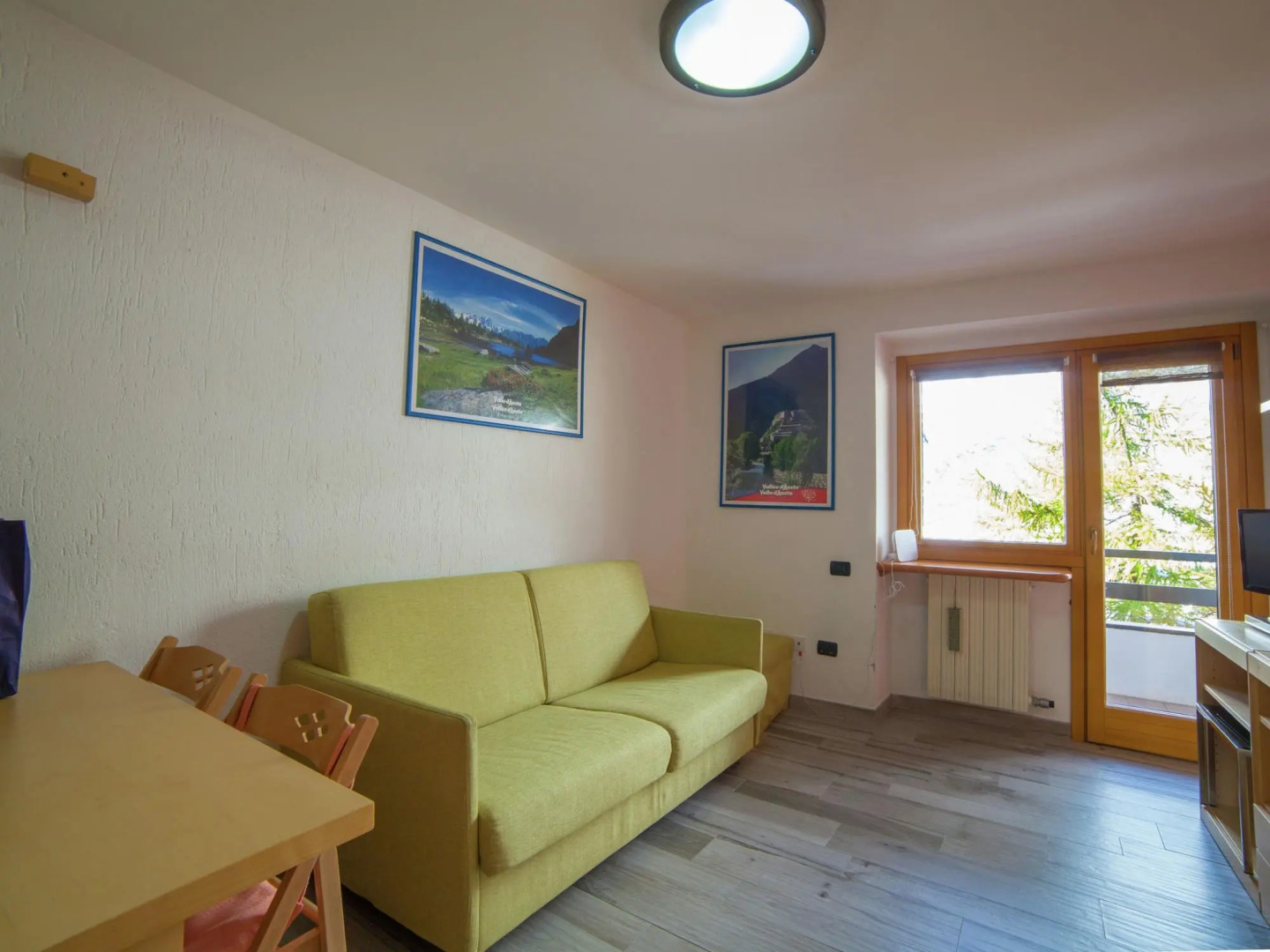 Matterhorn View Apartment in Breuil-Cervinia near Ski Area
