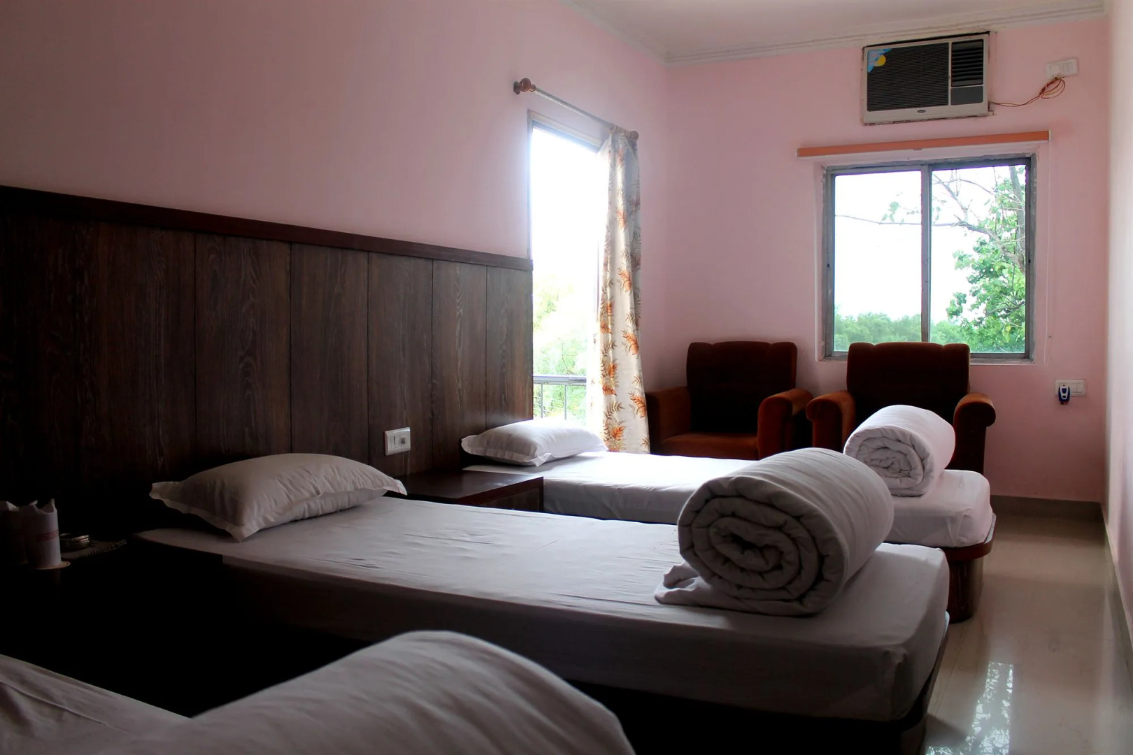 Hotel Delta International