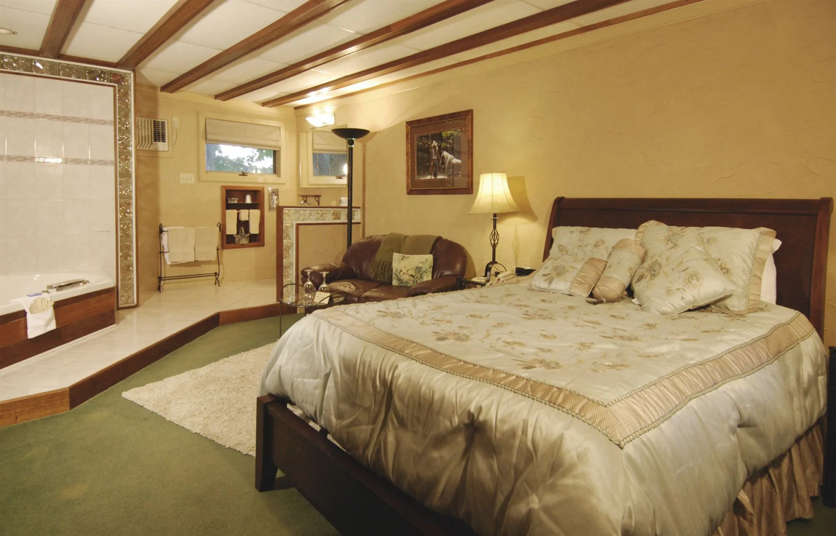 Wrens Nest Village Inn