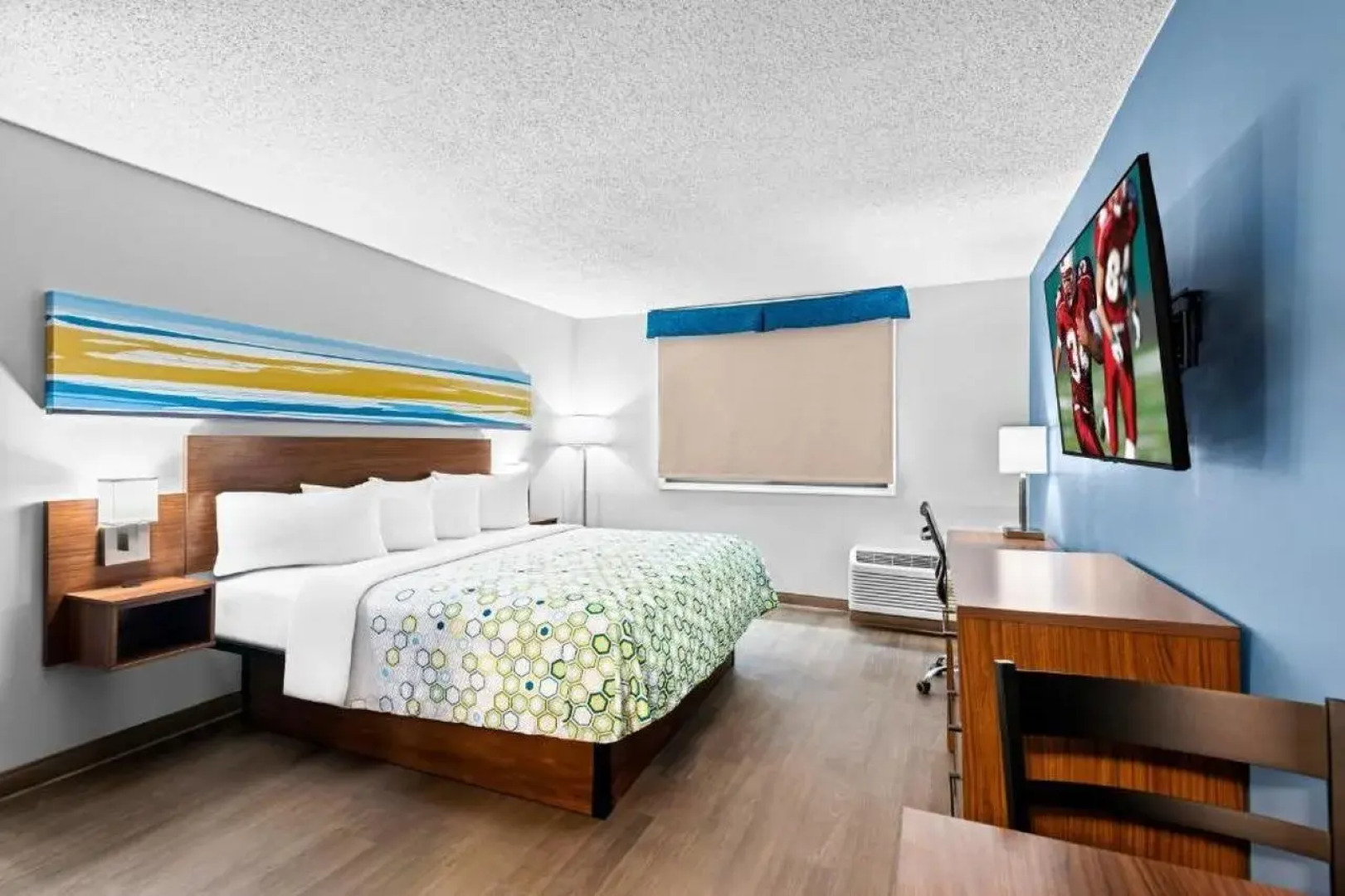 HomeTowne Studios by Red Roof & Conference Center Cortland