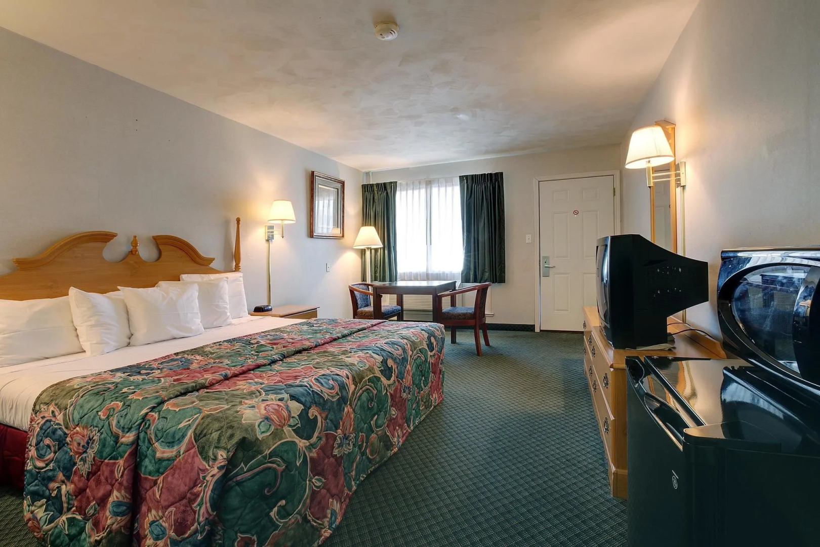 Americas Best Value Inn Uvalde