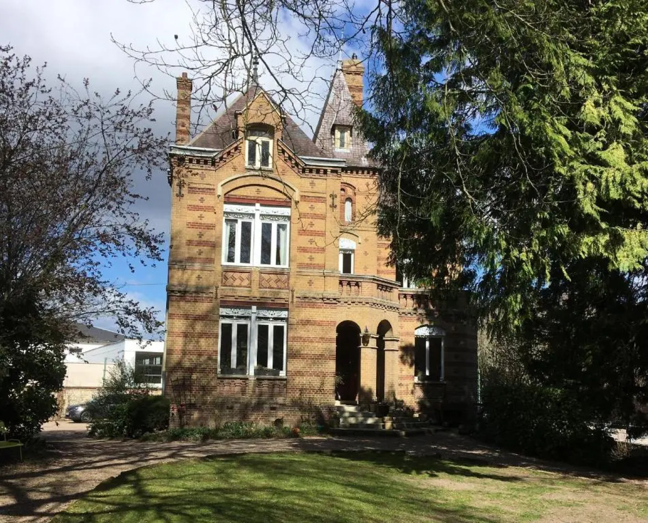 Superbe T1 rénové dans maison de charme