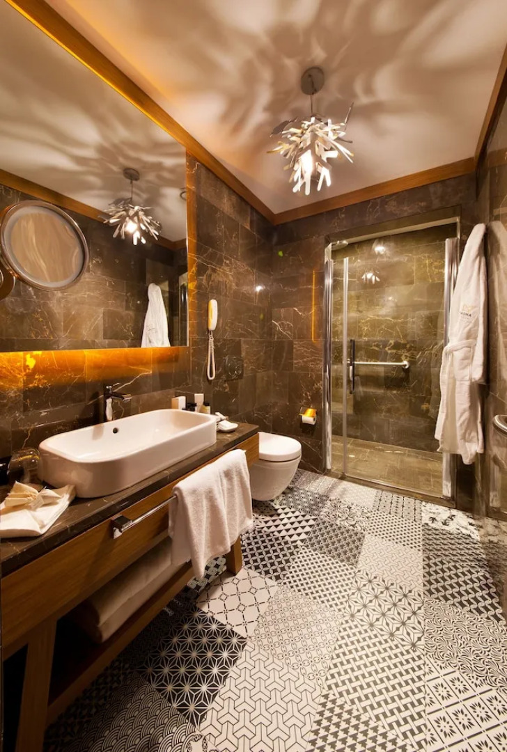 Magna Pivot Hotel - Boutique Class