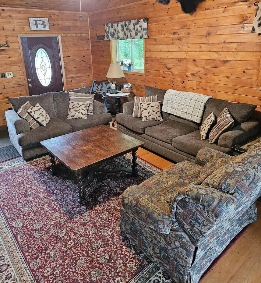 Butler's Bay Teal Lake Cabin