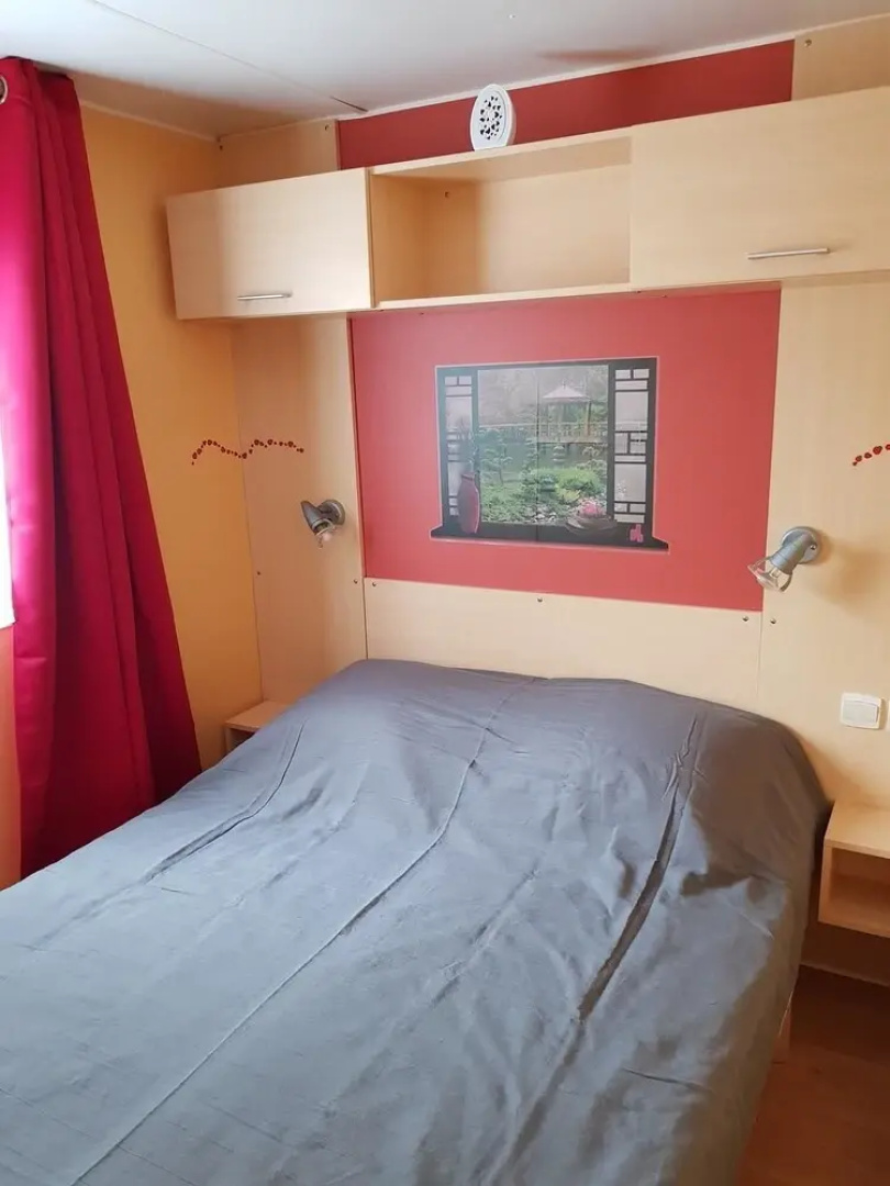 Bungalow With one Bedroom in Meschers-sur-gironde, With Pool Access, Furnished Garden and Wifi