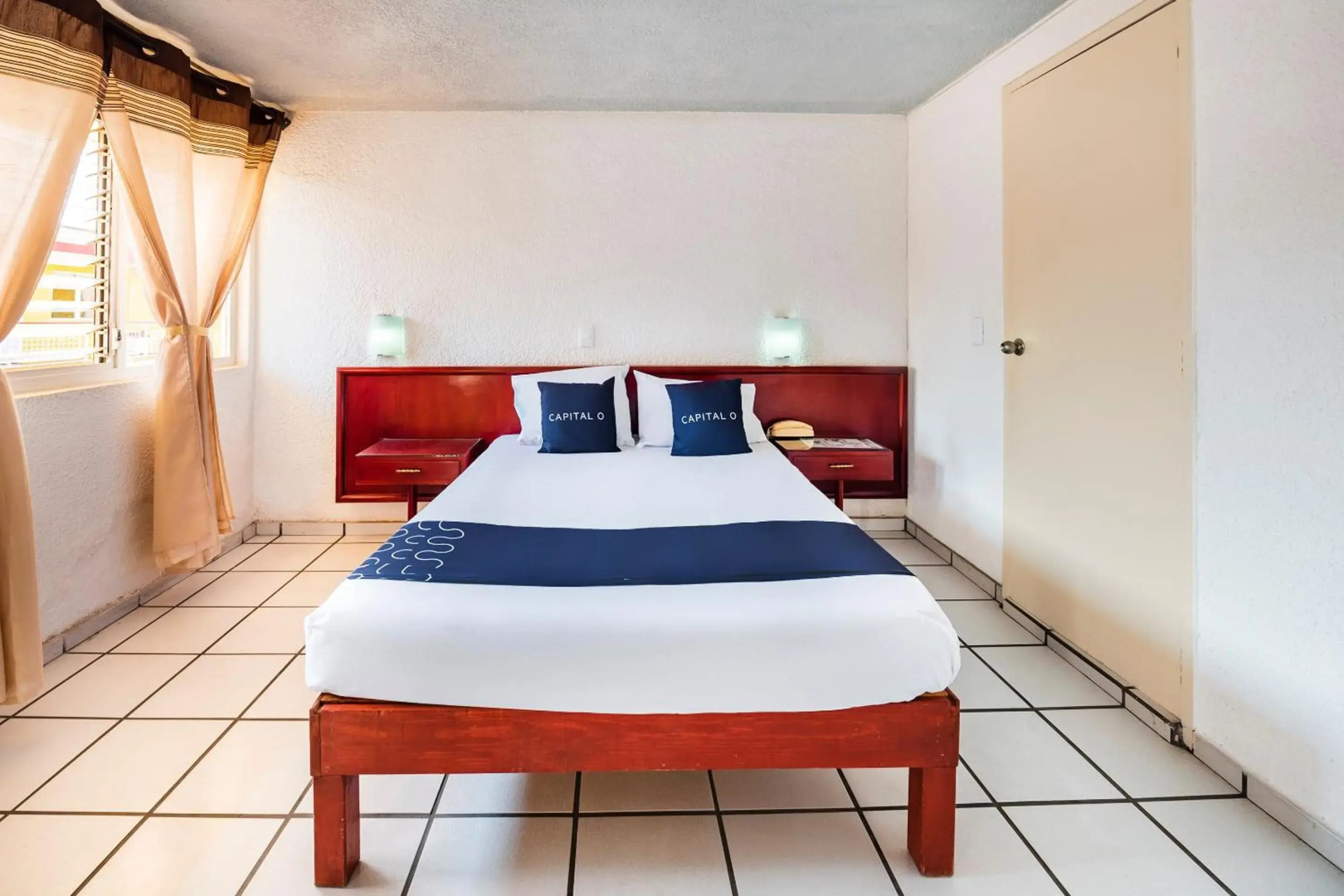 Capital O Colón,  Ciudad Guzmán Jalisco