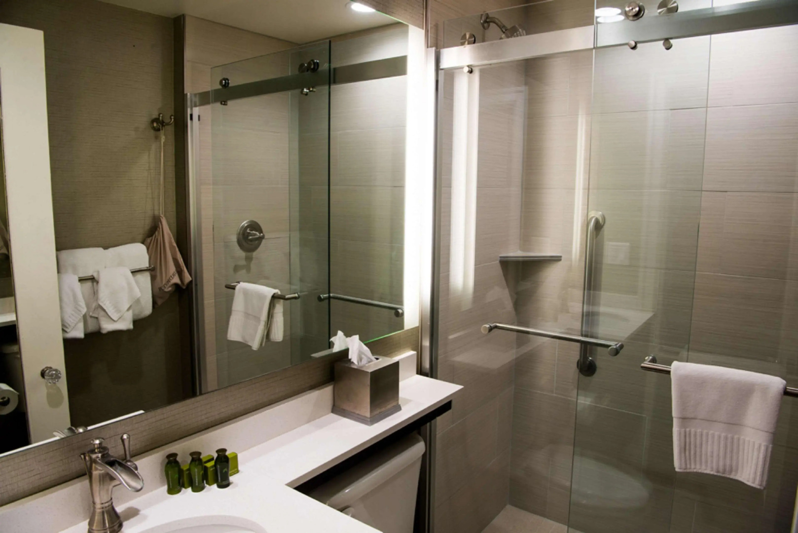 Hotel Alex Johnson Rapid City, Curio Collection by Hilton