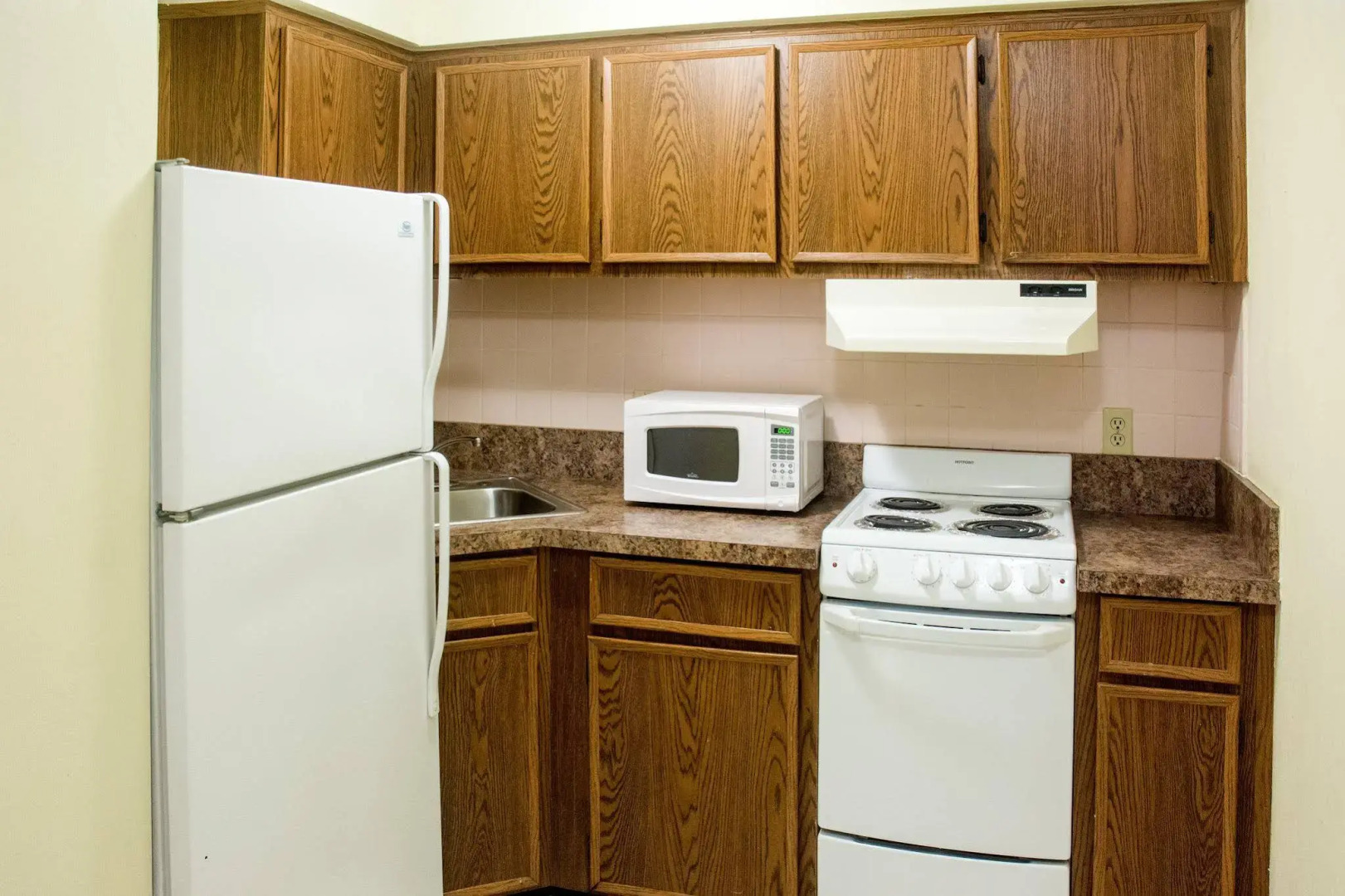 Studios & Suites 4 Less Chesapeake