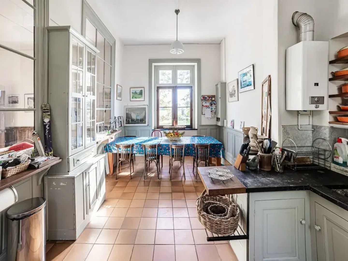 Former Train Station With Private Heated Swimming Pool & Fantastic Garden