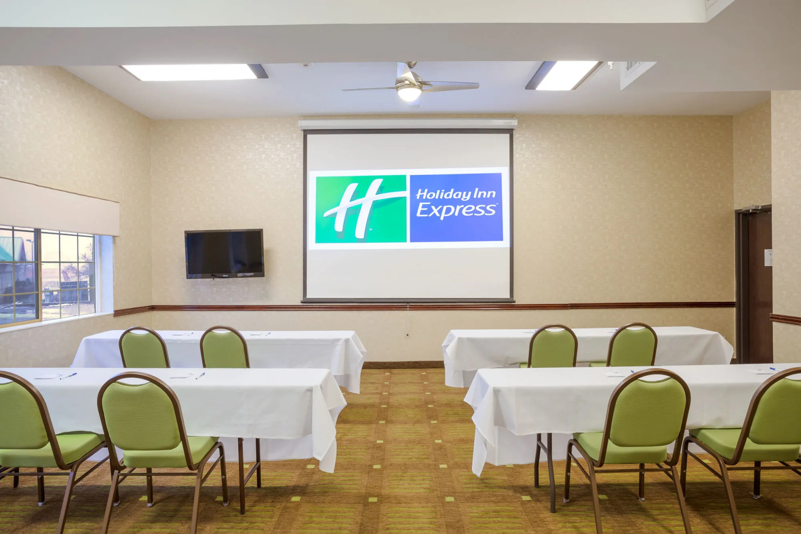 Holiday Inn Express - Layton by IHG