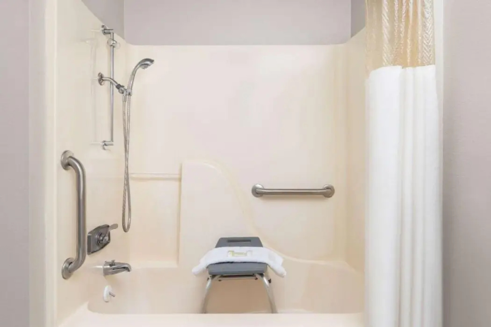 Days Inn by Wyndham Kansas City Northeast