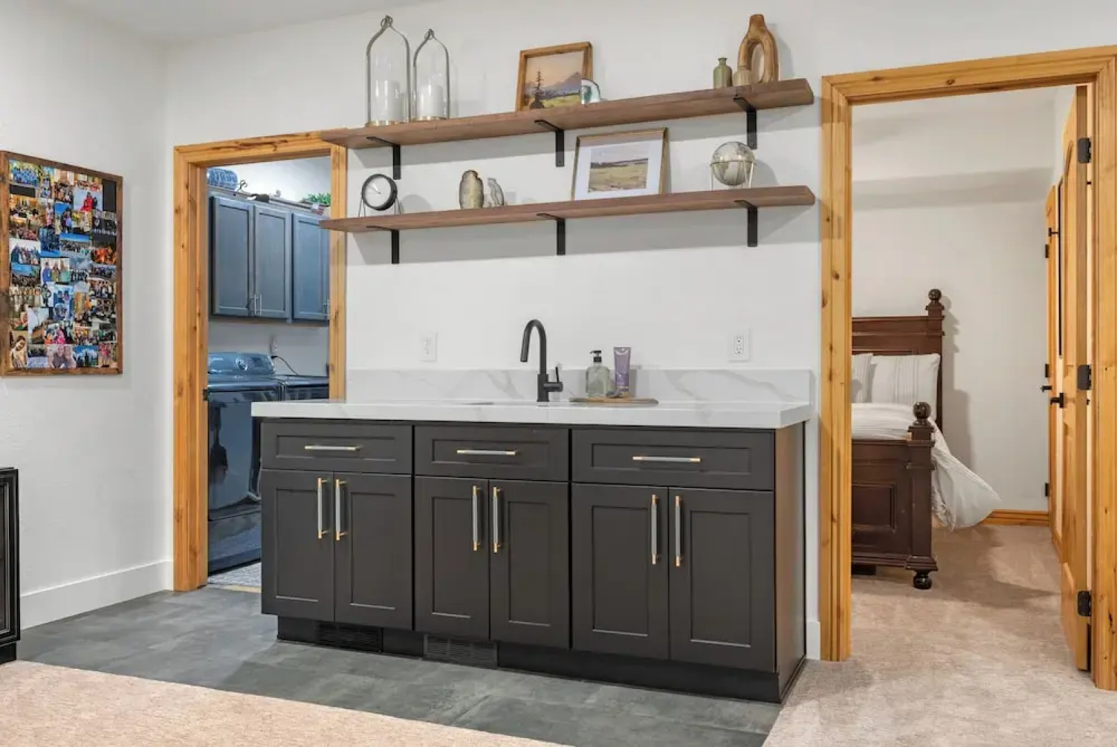 Spacious Mtn Manor, 1 Mi to Brian Head Resort!
