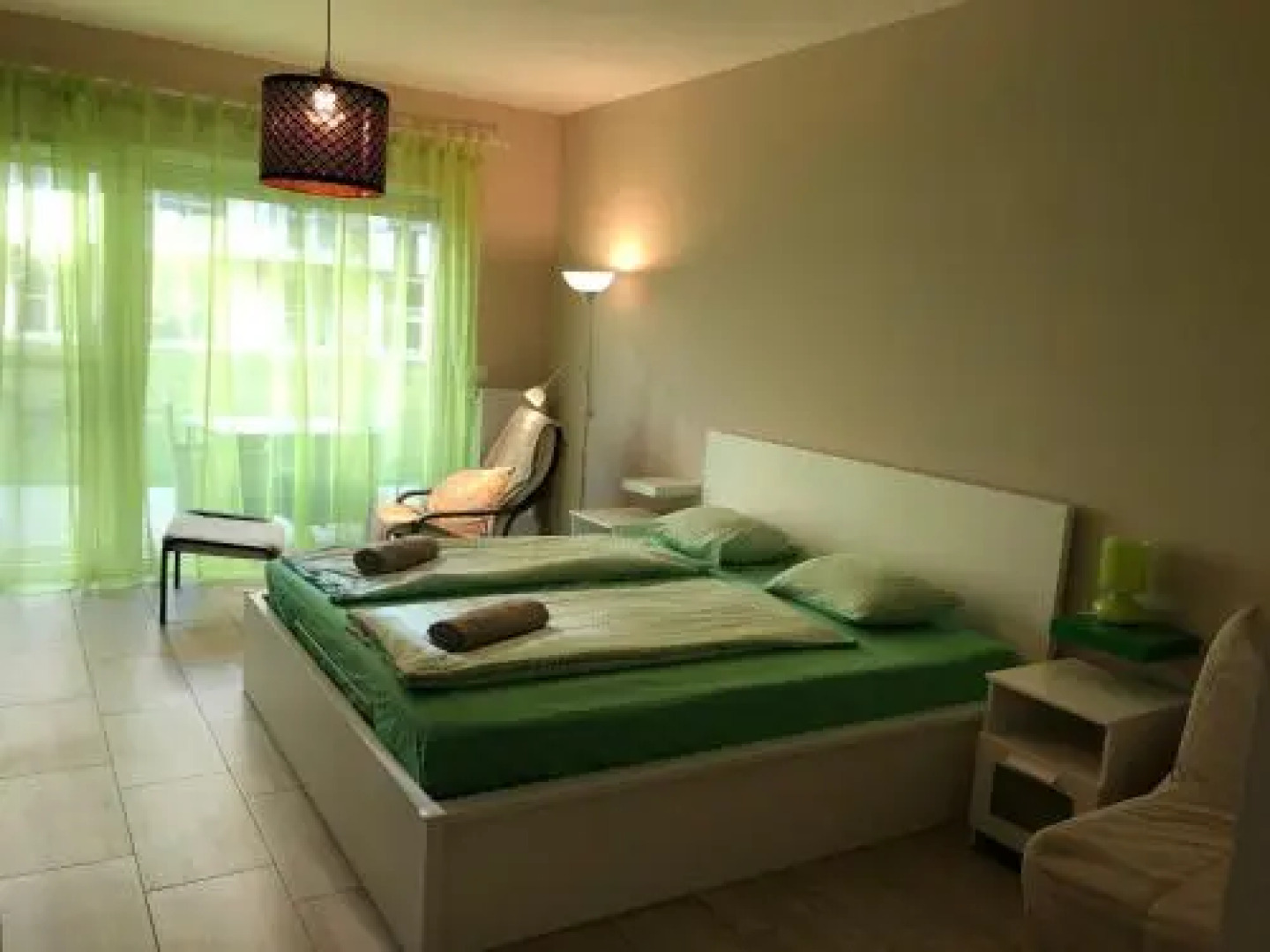 Tóparti Wellness Apartman