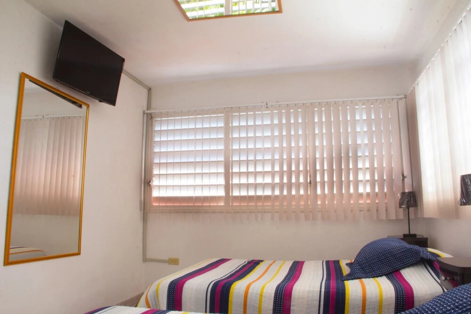 6 Bedrooms Pool Villa