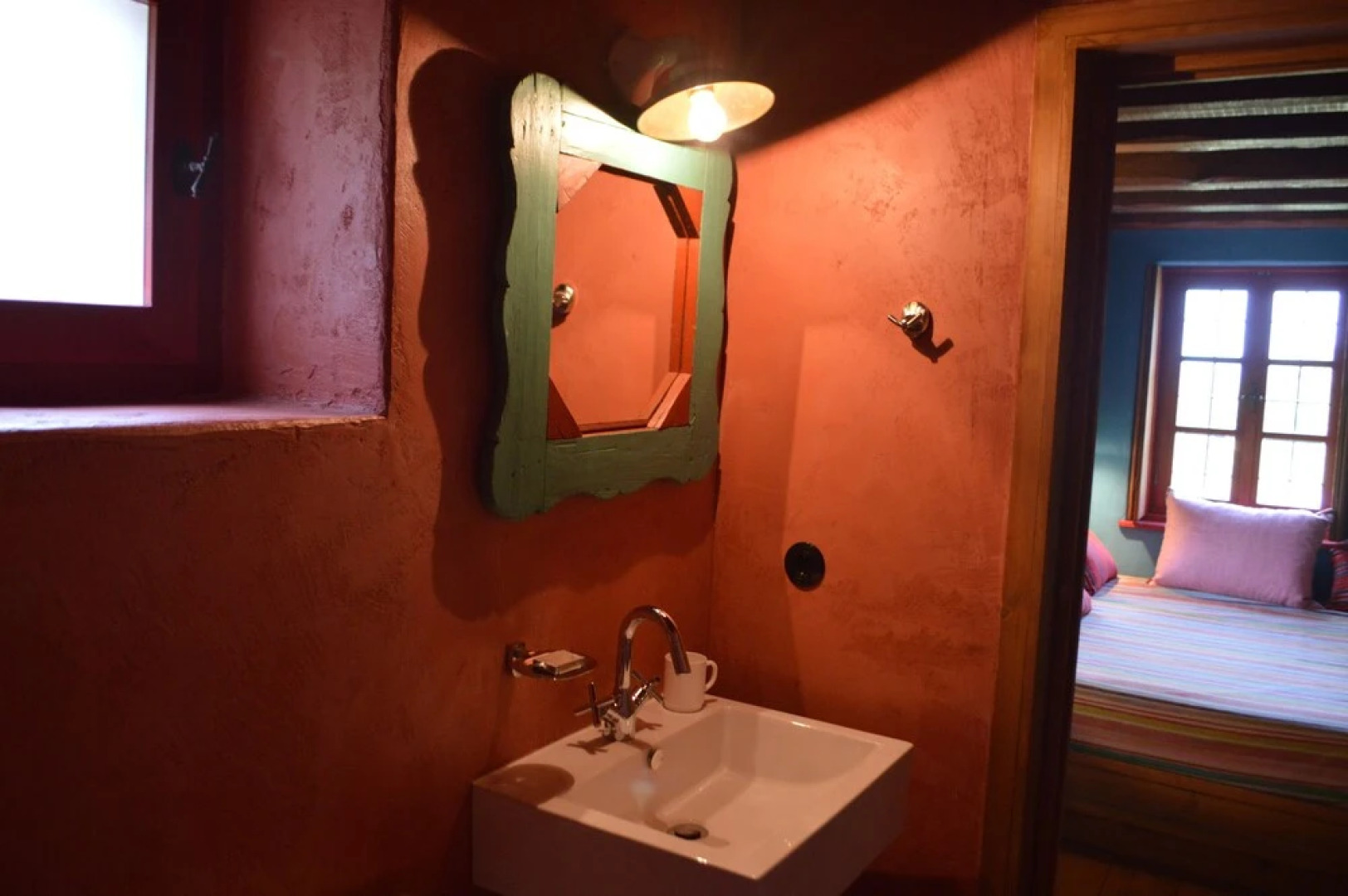 Anemi country cottage inn