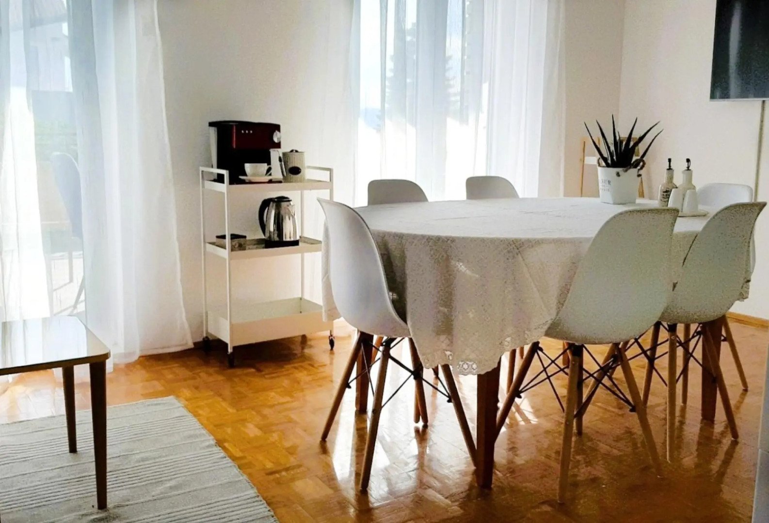 Janina - Comfortable - A1