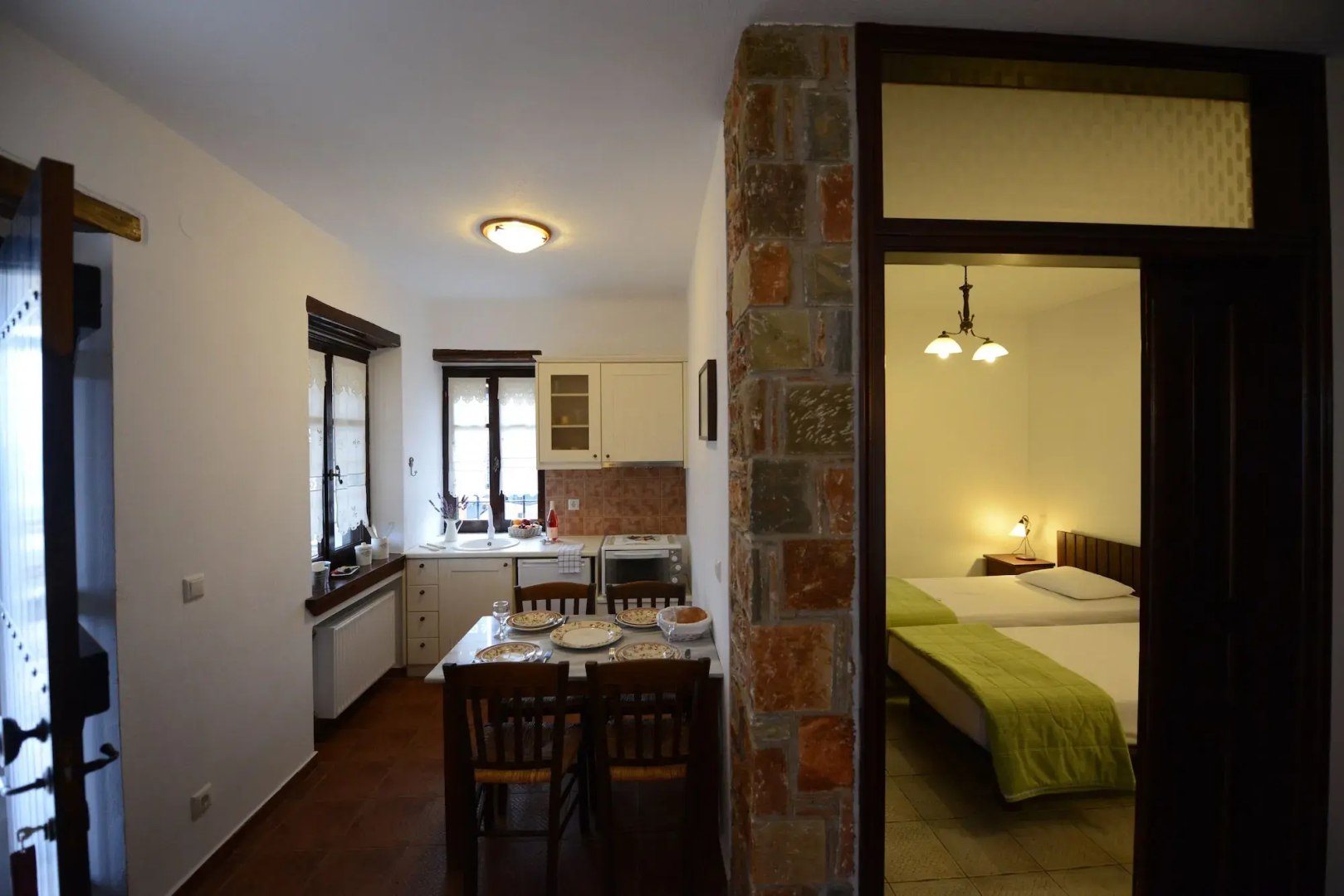 Esperos Suites & Villas