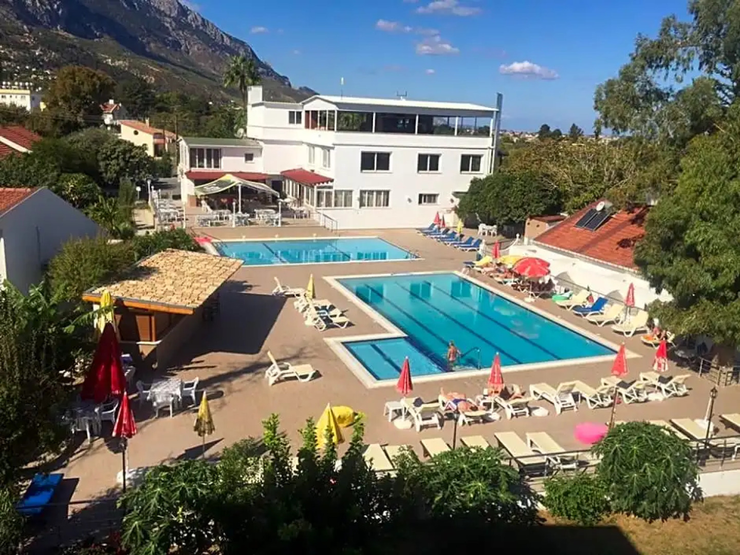 Holiday Village Rose Gardens