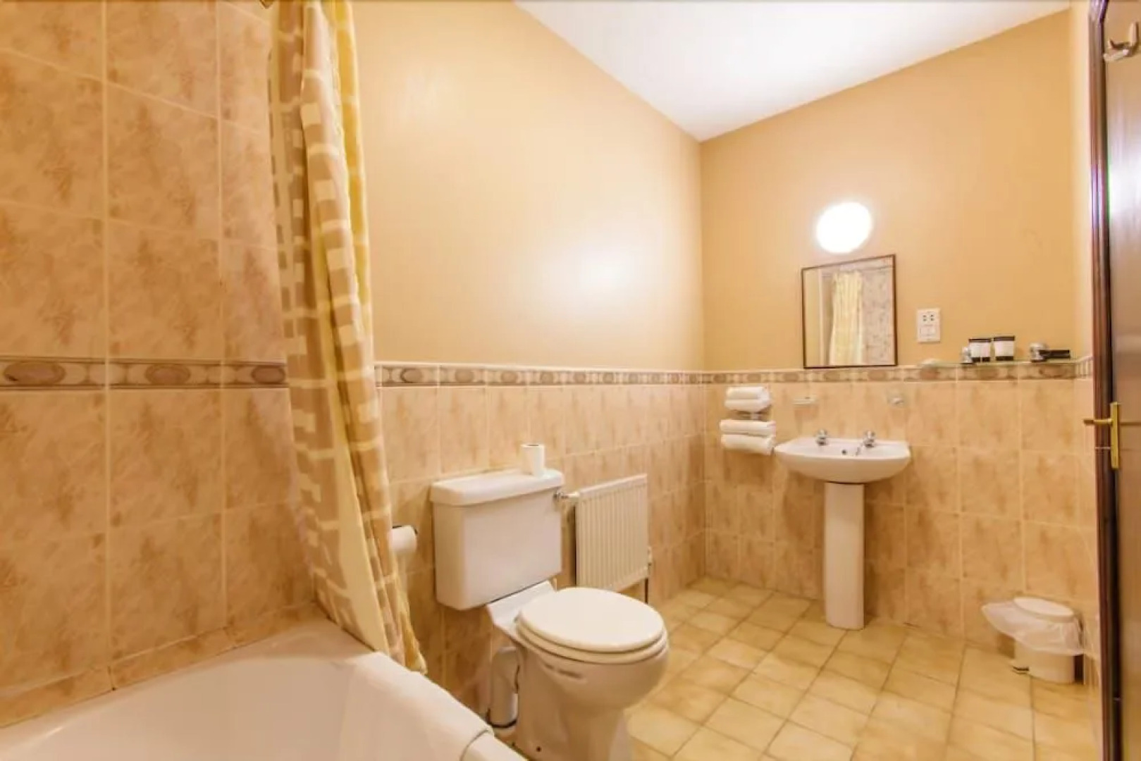 The Yeats County Inn Hotel