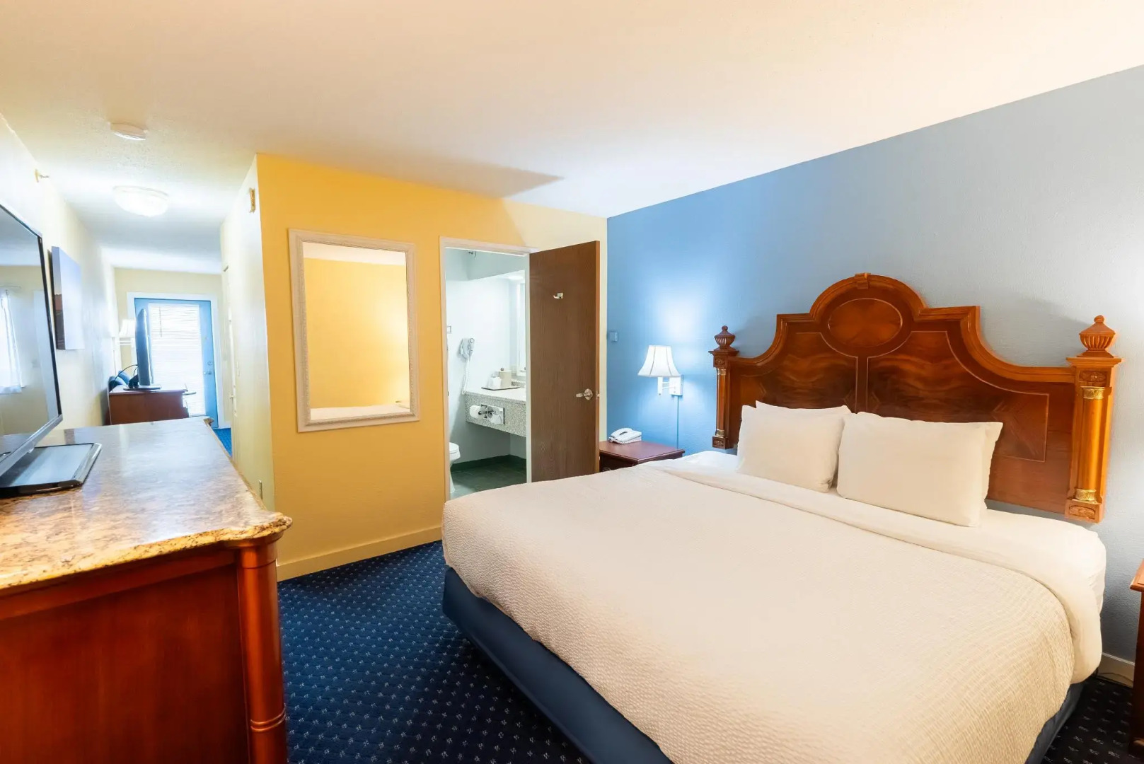 Fireside Inn & Suites - Belfast