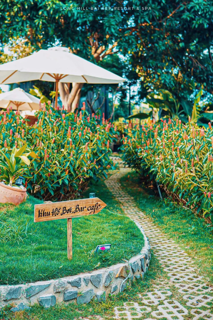 Long Hill Resort And Spa