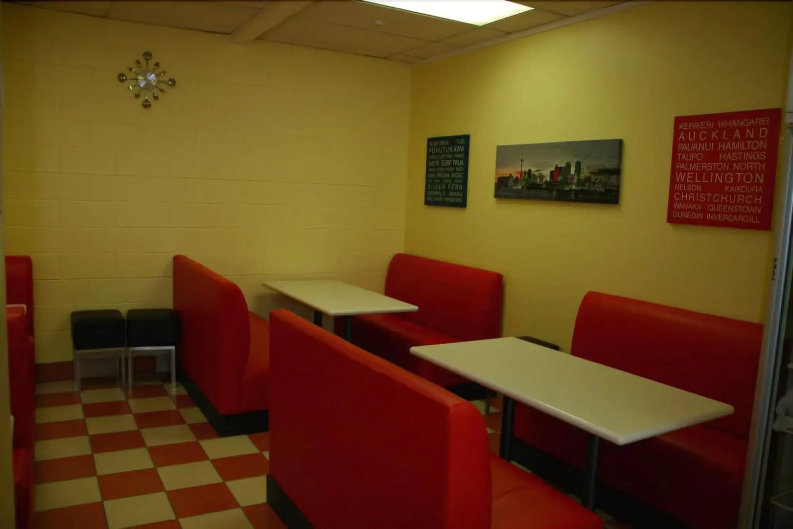 Silverfern Backpackers