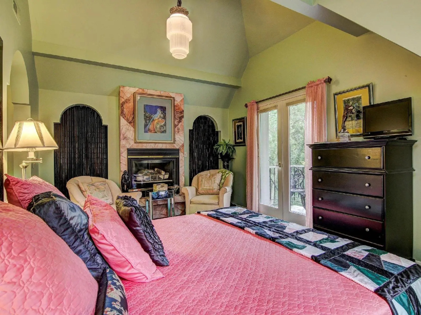 James Mulvey Carriage House Inn