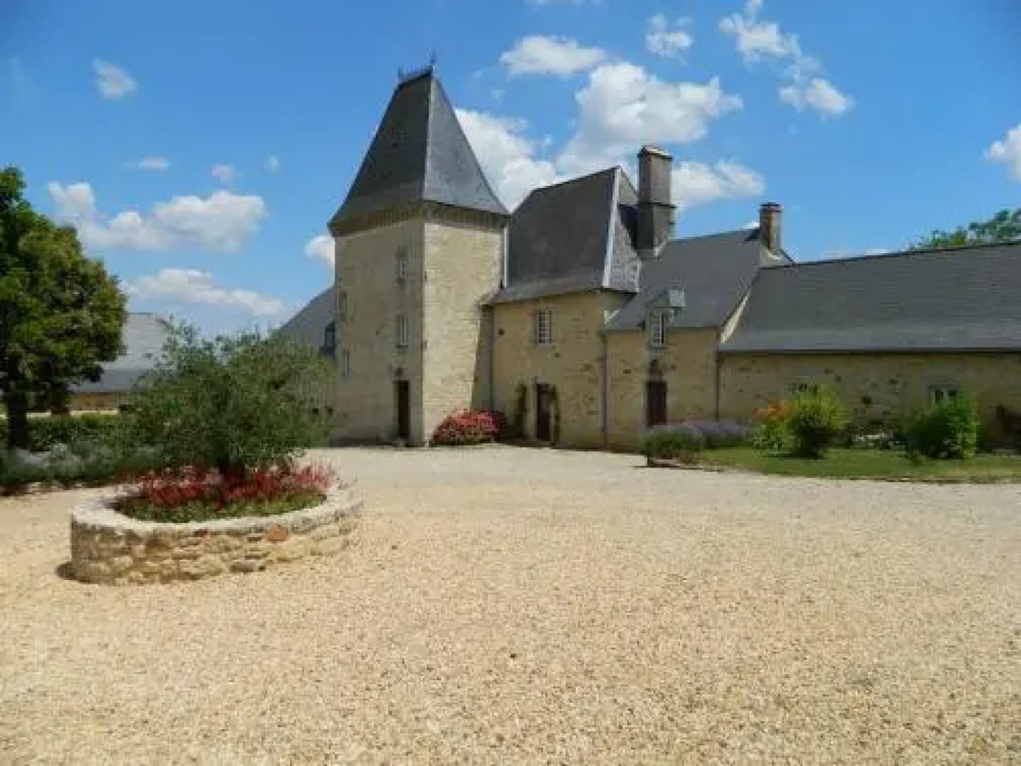 Chateau de Larre