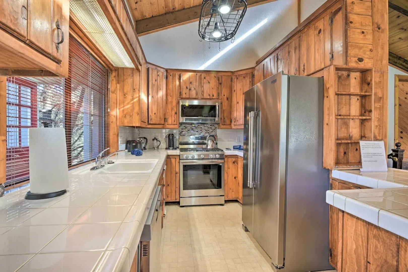 Luxe Escape w/ Decks, Mtn Views, Game Room!