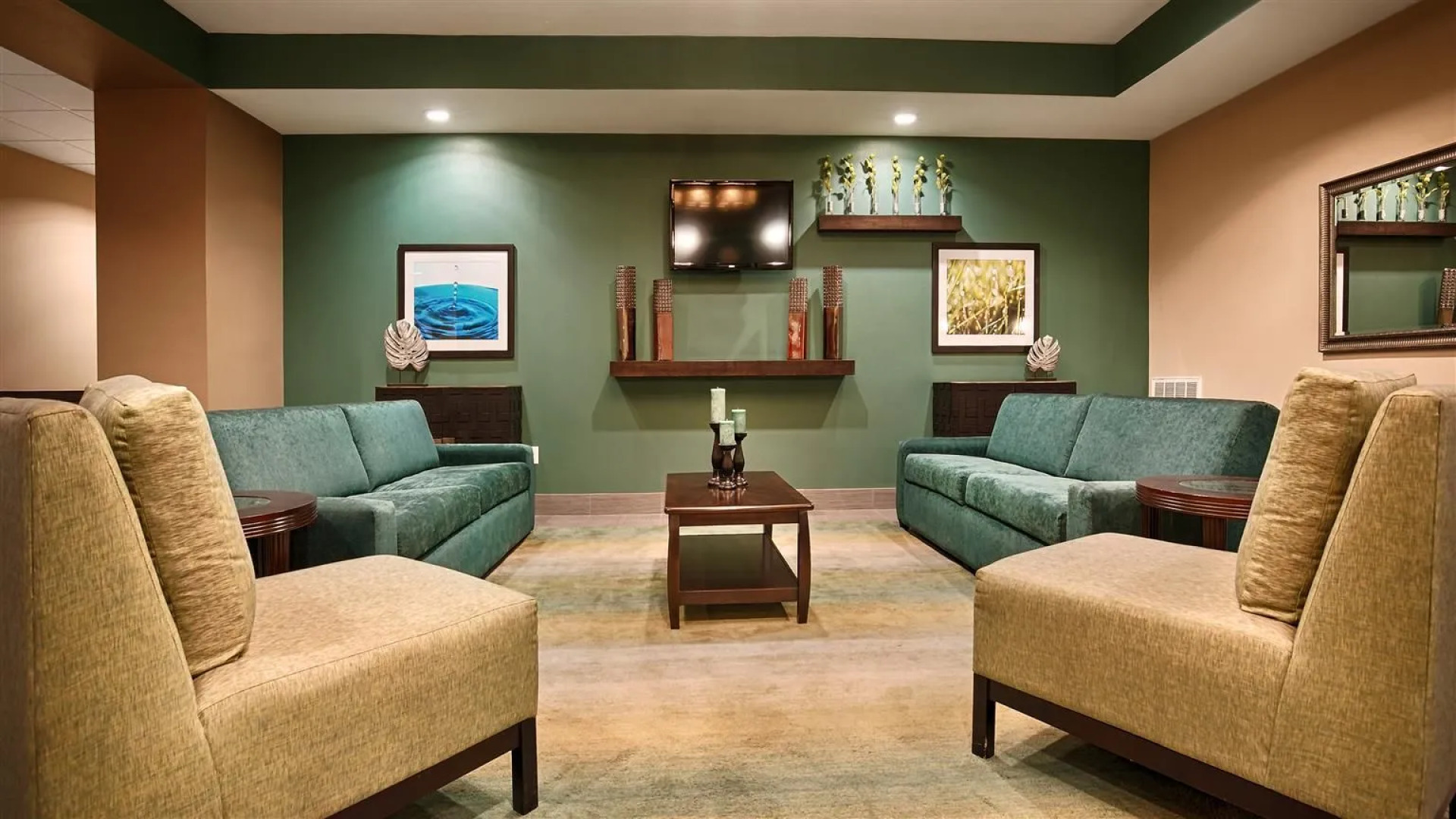 Best Western Plus Carrizo Springs Inn & Suites