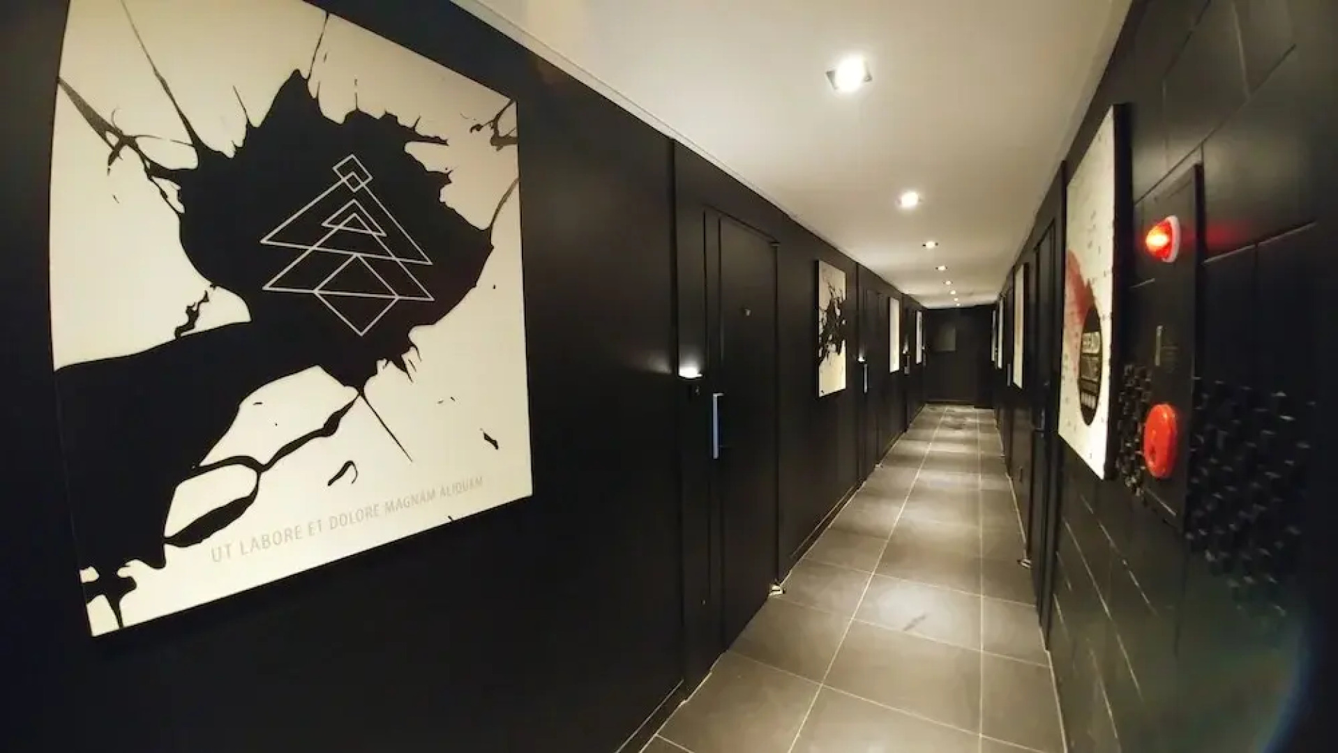 Kotel Indeogwon Station