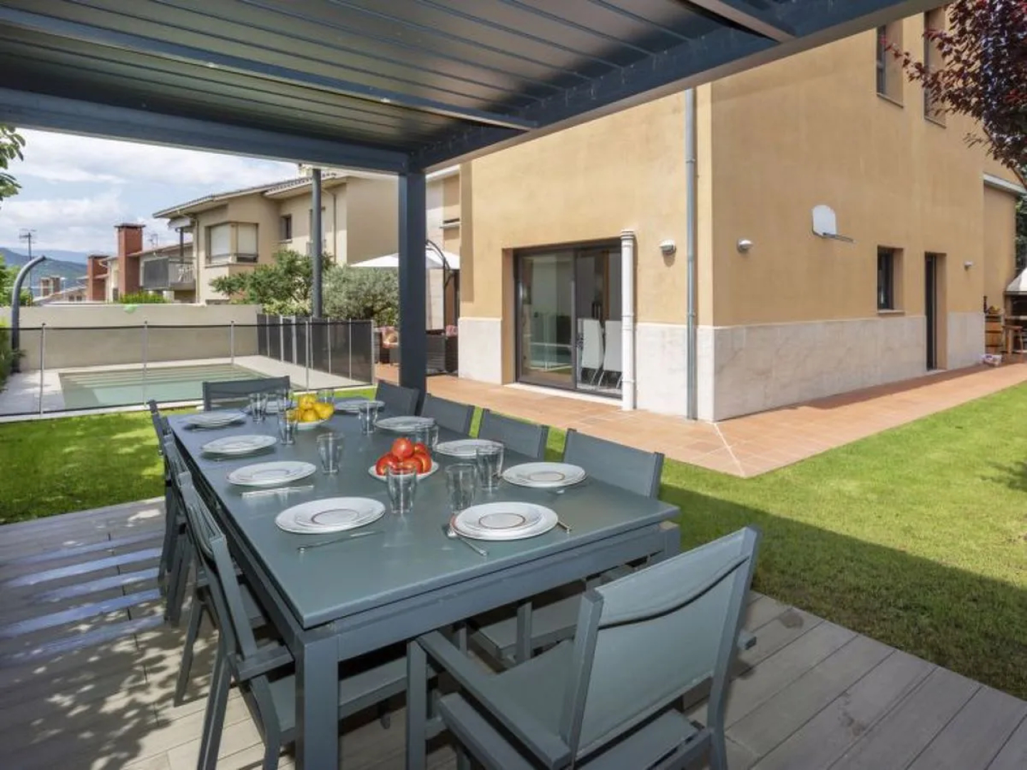 House Volca Olot