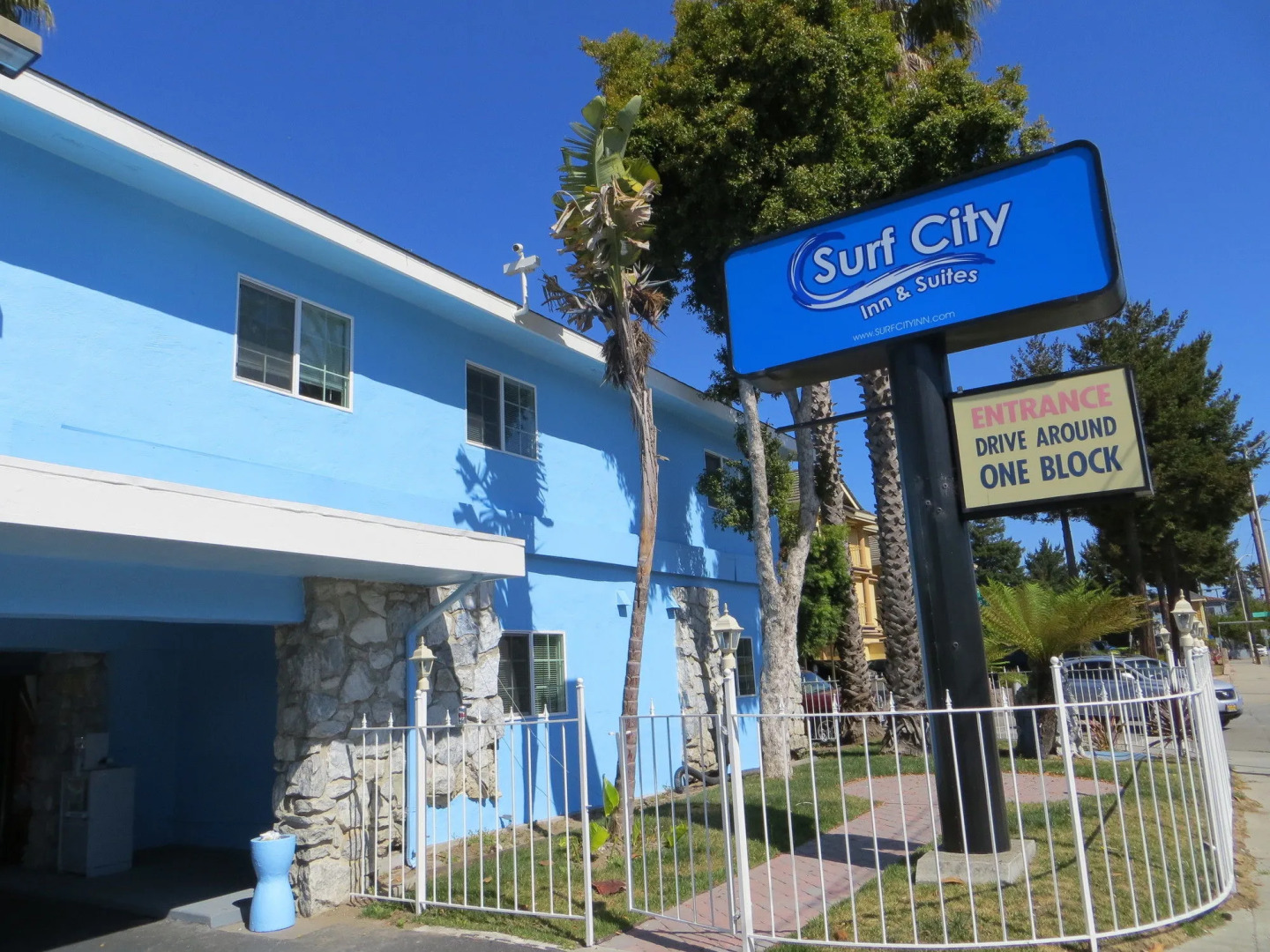 Surf City Inn and Suites