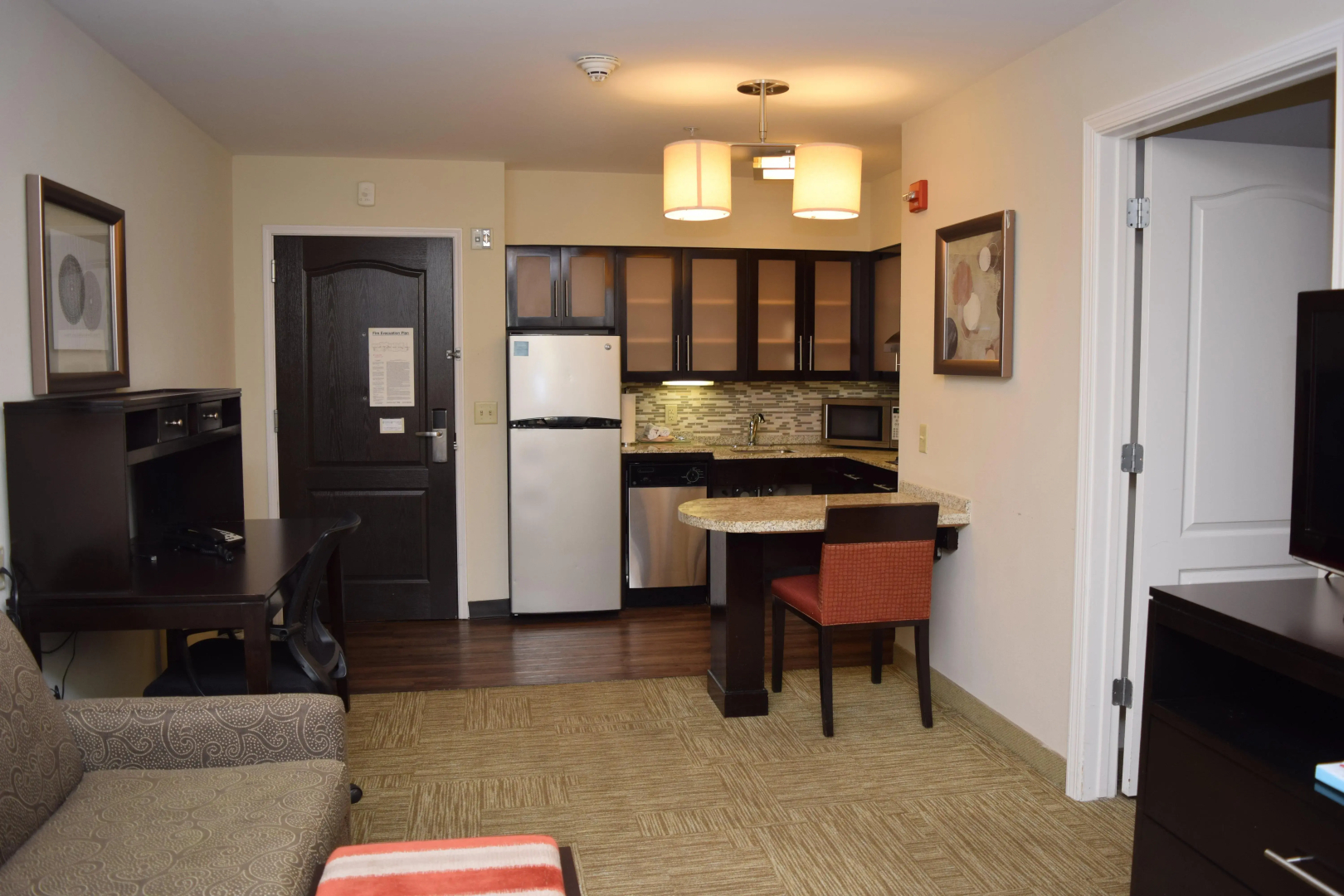 Staybridge Suites Liverpool Syra by IHG