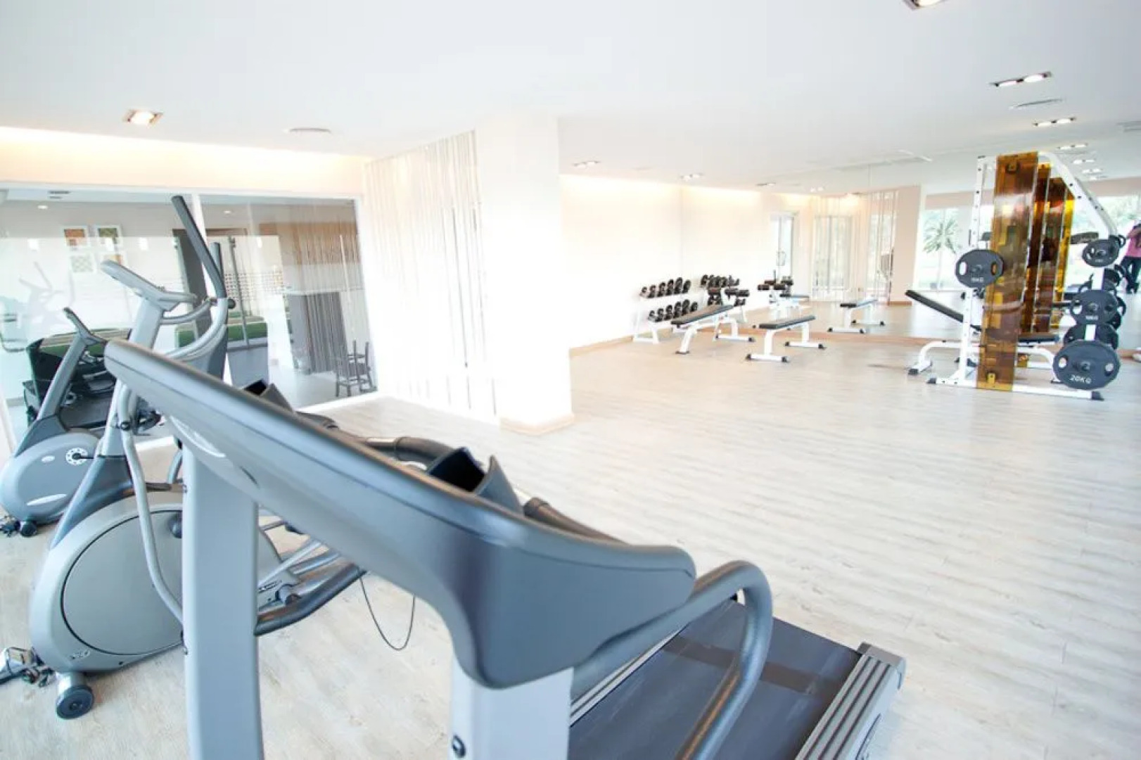 Uniland Golf & Resort