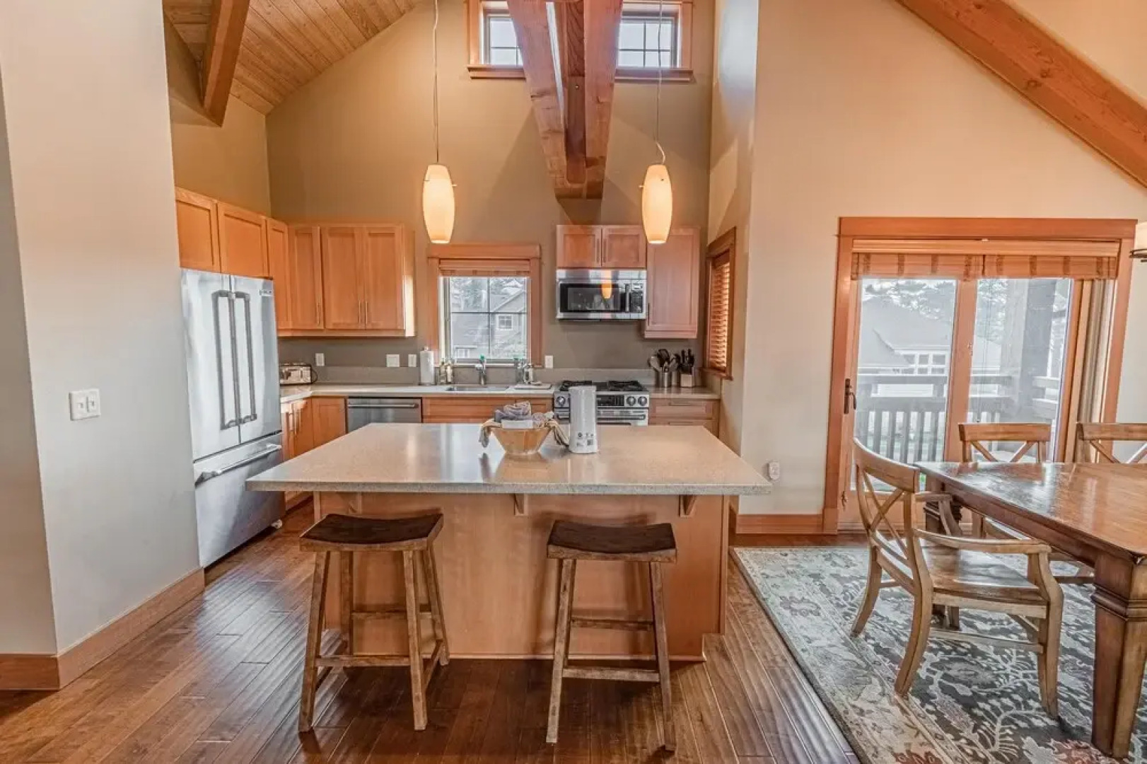 Lodges at Cannon Beach B1