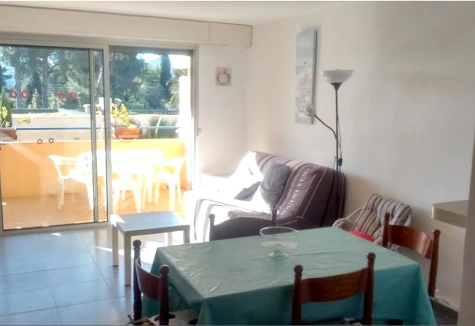 Studio in Bormes-les-mimosas, With Enclosed Garden and Wifi - 400 m Fr