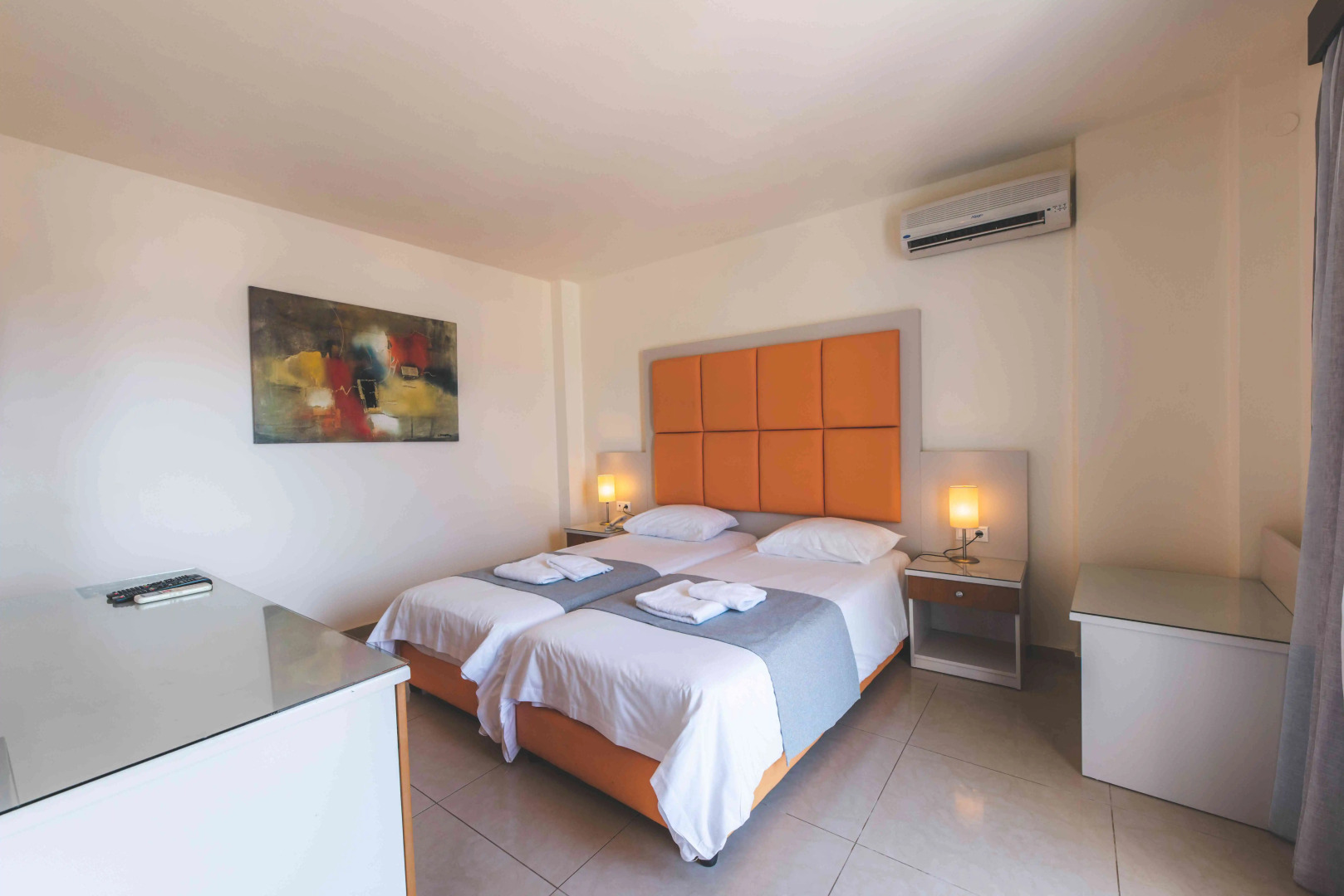 Отель Chrispy Waterpark Resort